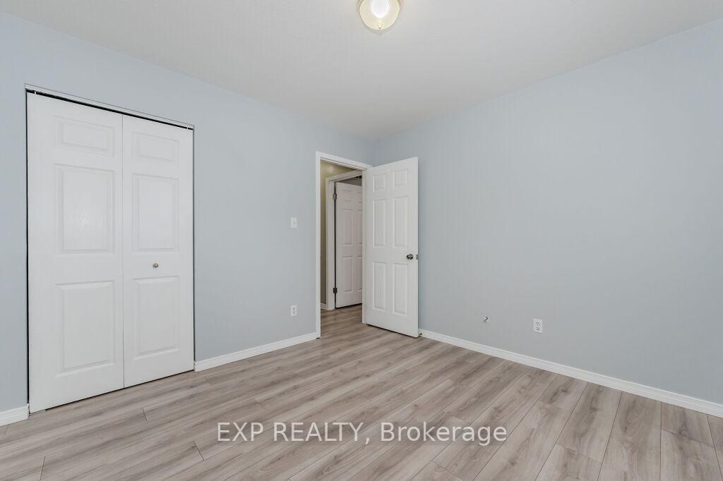 Photo 15 of 66 Karen Walk, Waterloo — HOMEH