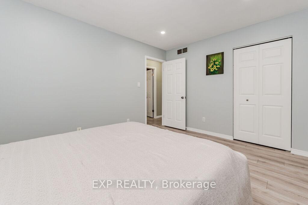 Photo 20 of 66 Karen Walk, Waterloo — HOMEH