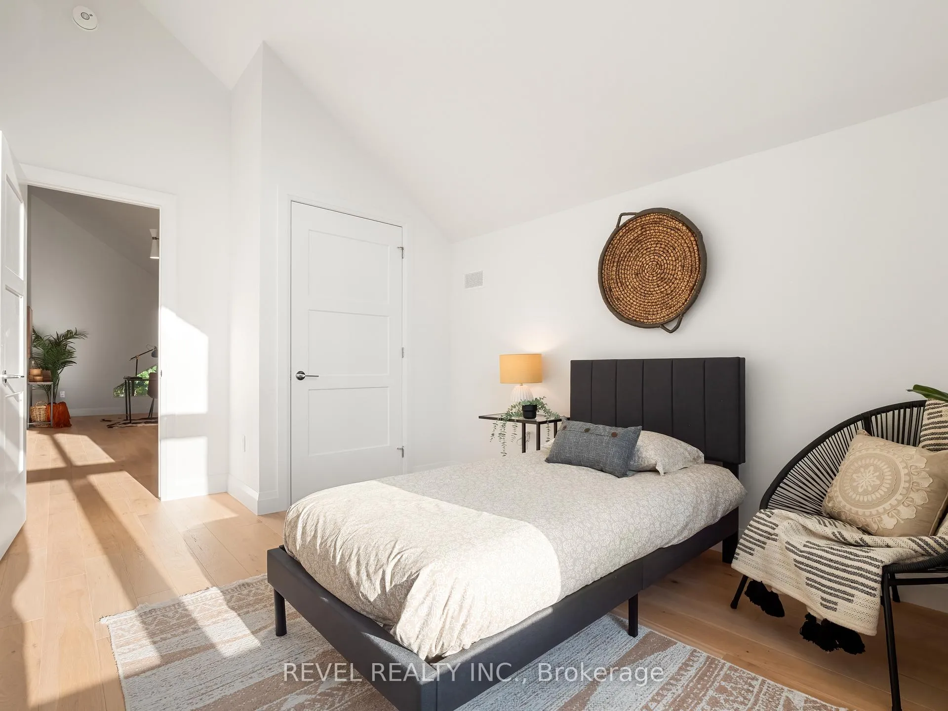 Photo 15 of 92 Elgin Street, Zorra, Embro — HOMEH