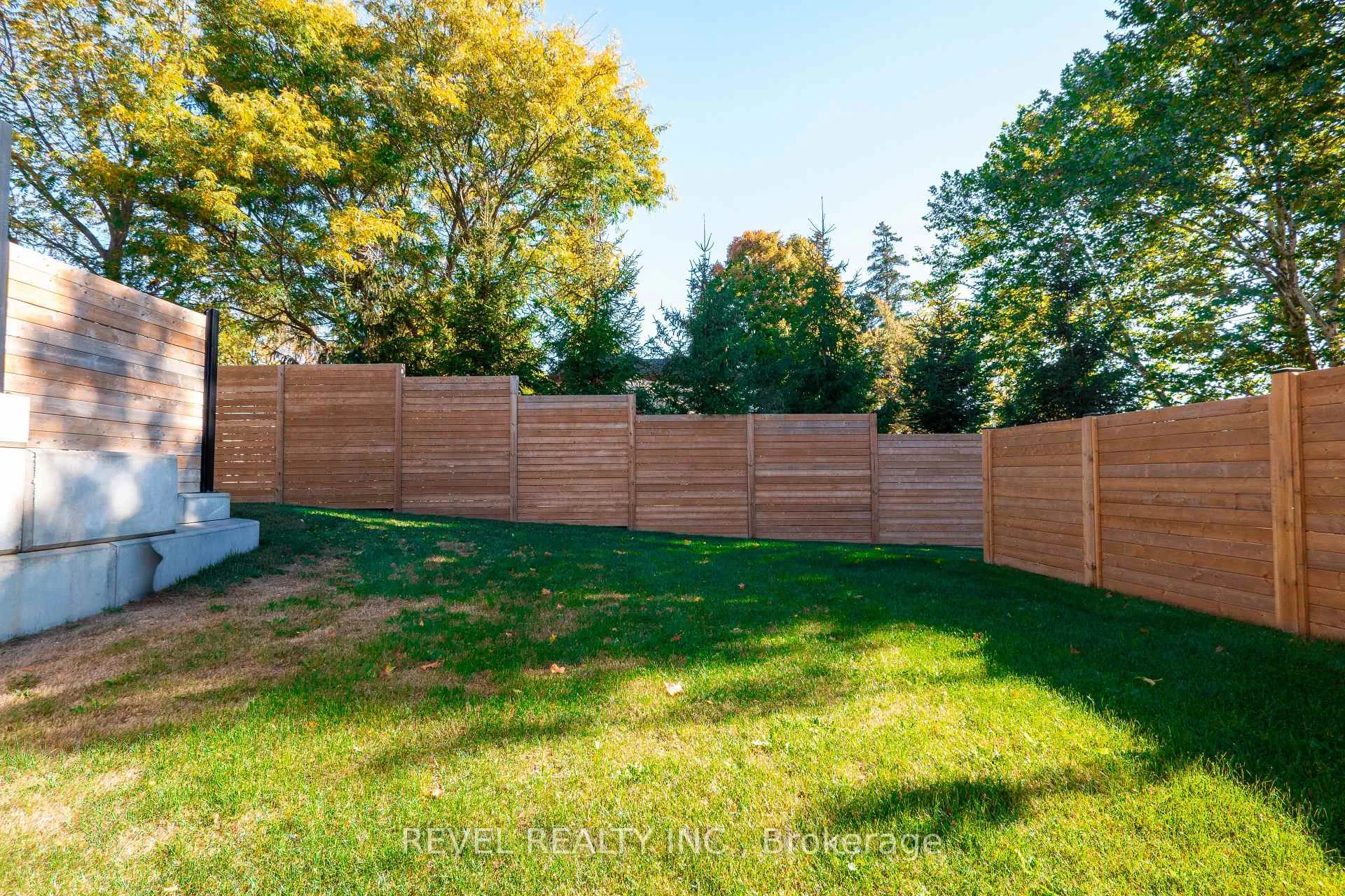 Photo 23 of 92 Elgin Street, Zorra, Embro — HOMEH