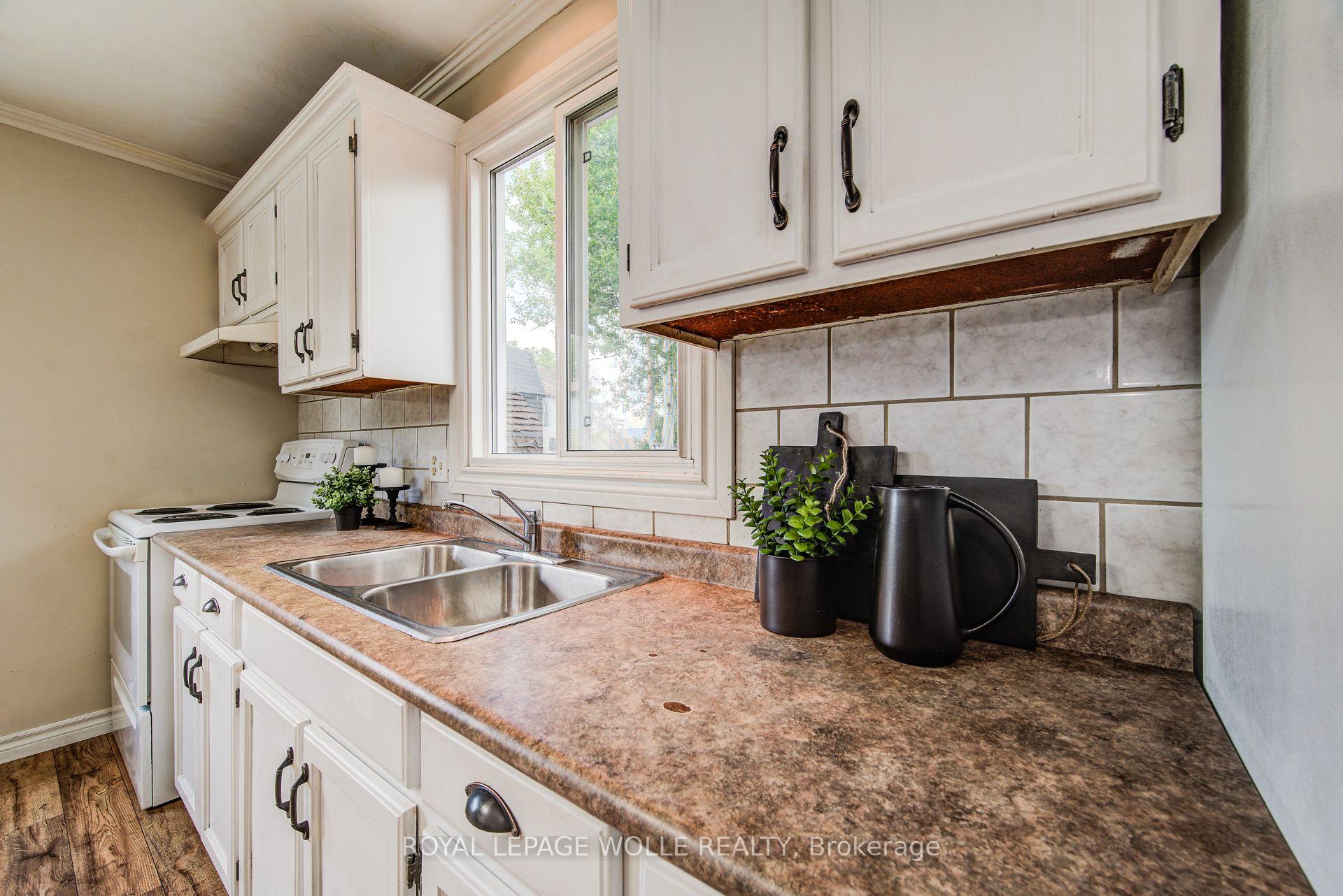 Photo 18 of 65 Aspen Crescent, Woolwich — HOMEH