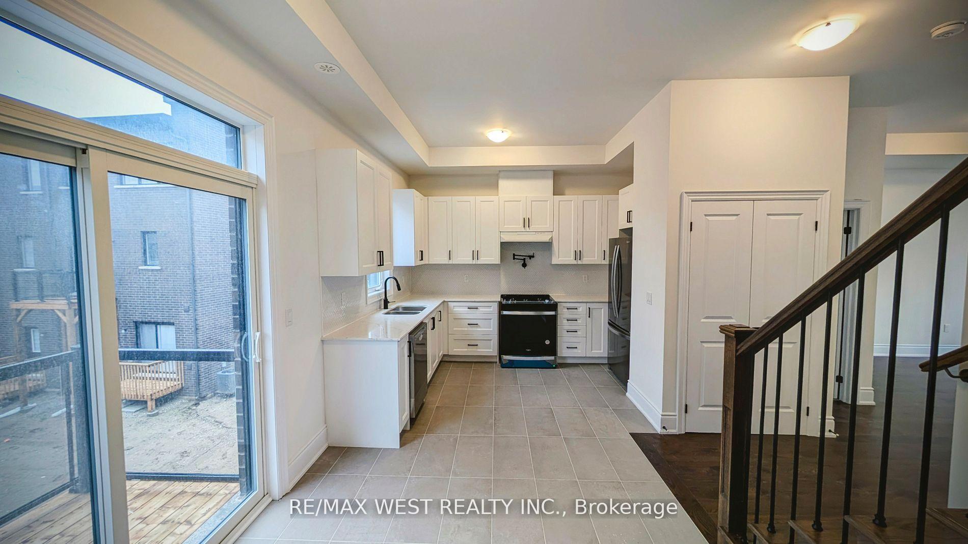 Photo 8 of 138 Wascana Road, Vaughan, Elder Mills — HOMEH