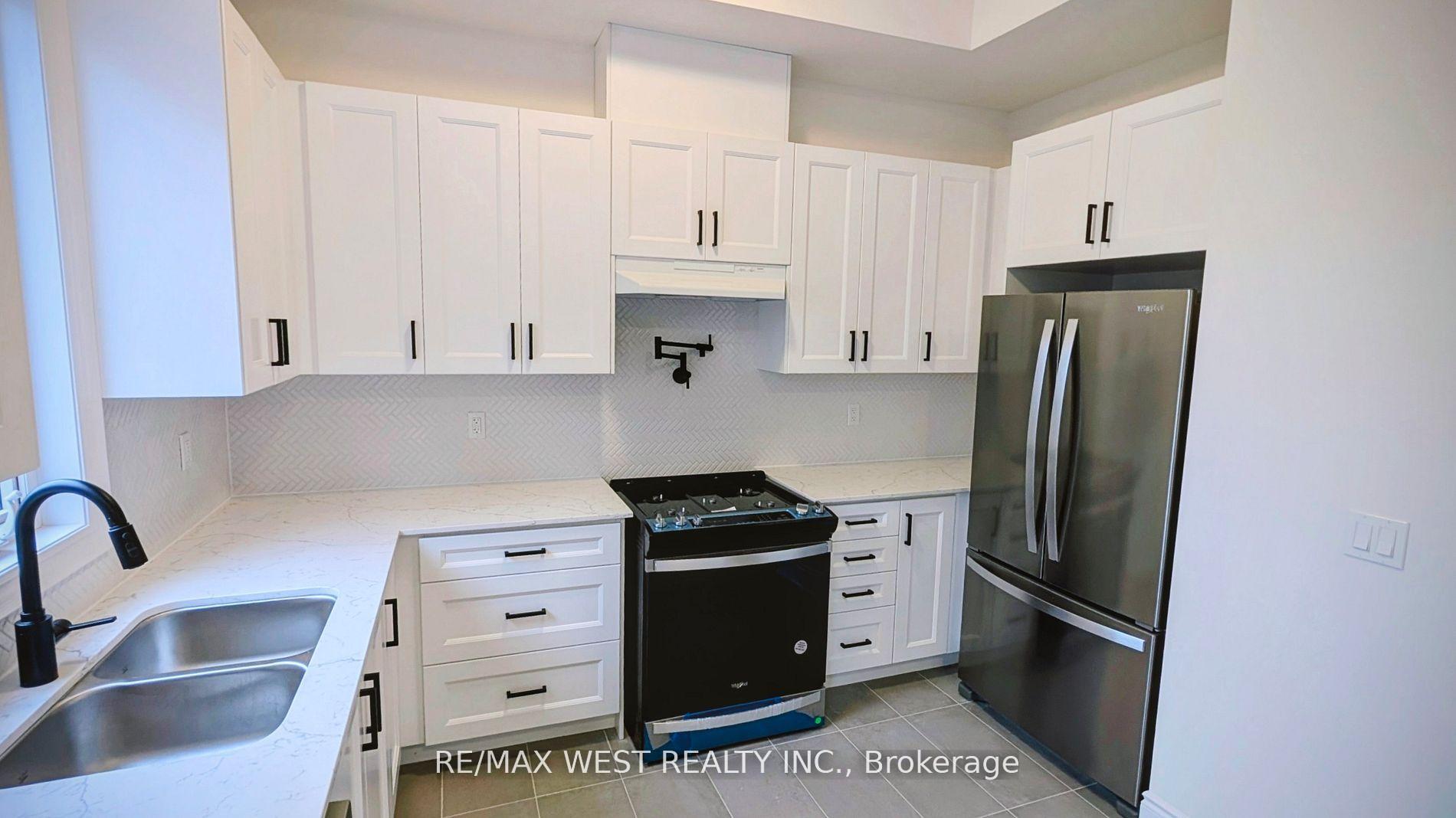 Photo 9 of 138 Wascana Road, Vaughan, Elder Mills — HOMEH