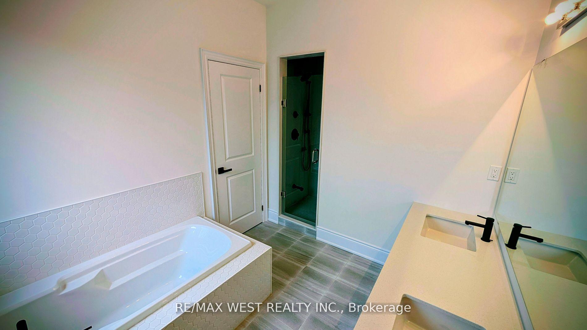 Photo 28 of 138 Wascana Road, Vaughan, Elder Mills — HOMEH
