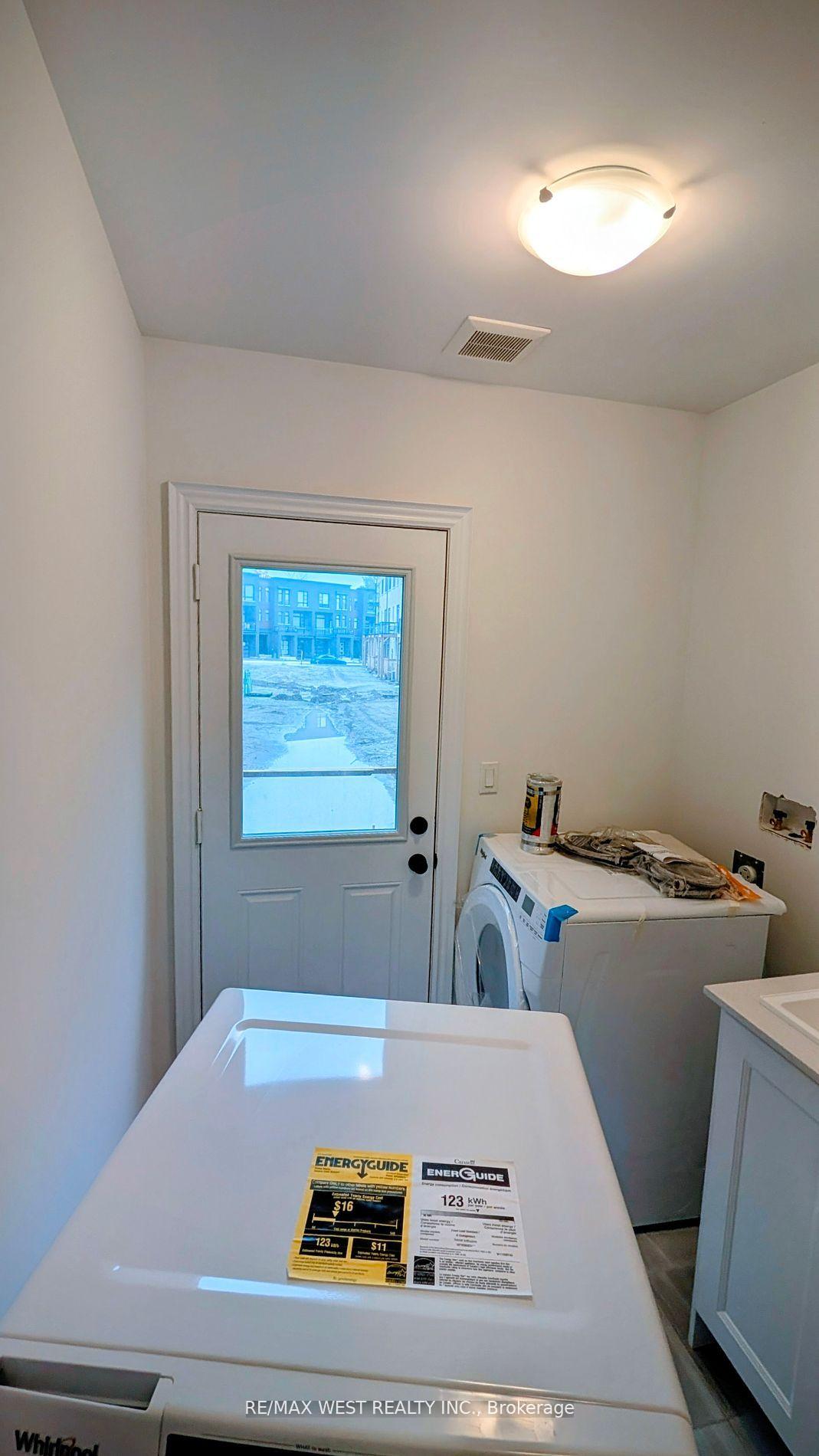 Photo 35 of 138 Wascana Road, Vaughan, Elder Mills — HOMEH
