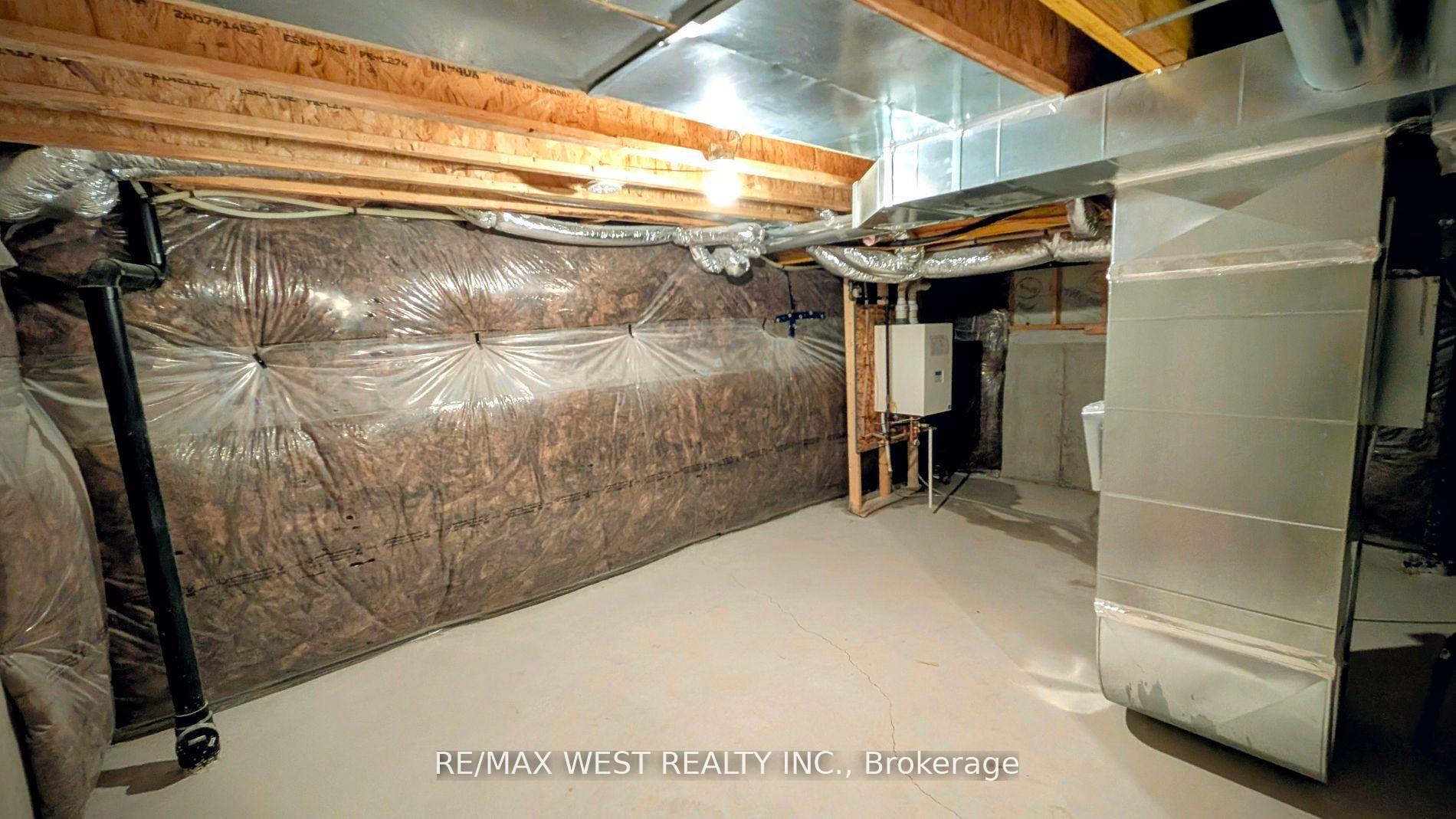 Photo 38 of 138 Wascana Road, Vaughan, Elder Mills — HOMEH