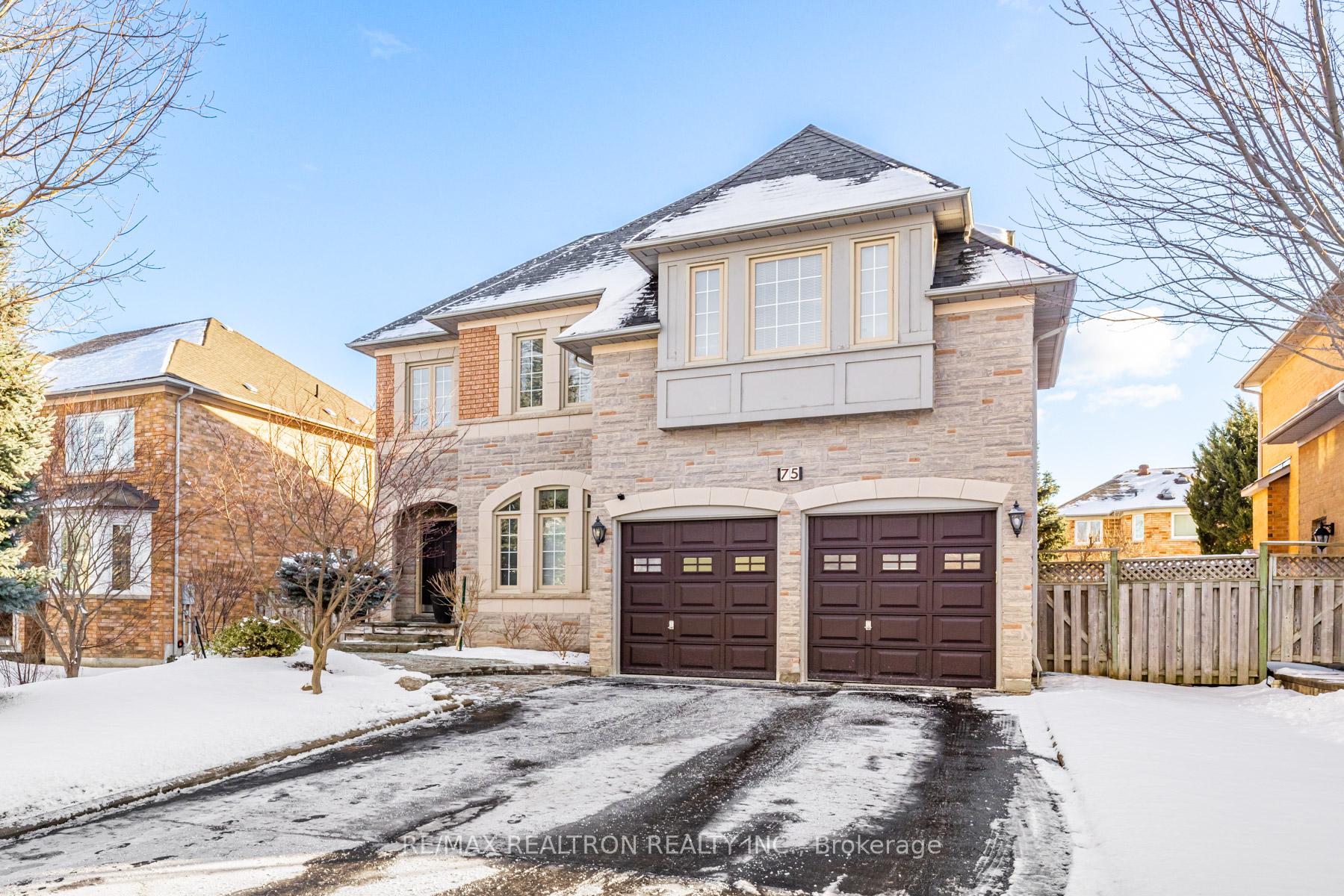 Photo 2 of 75 Wild Orchid Crescent, Markham, Cachet — HOMEH
