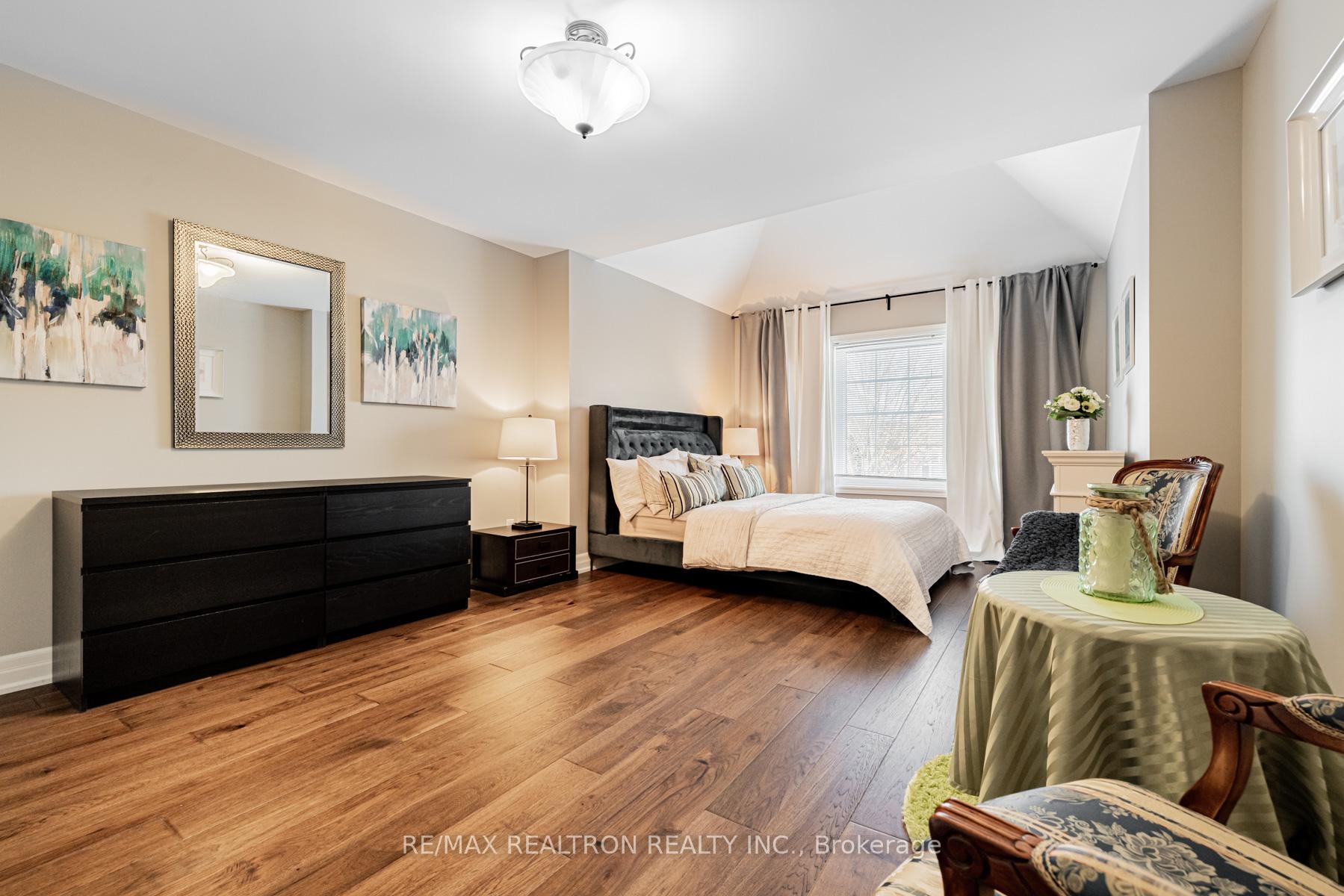 Photo 30 of 75 Wild Orchid Crescent, Markham, Cachet — HOMEH