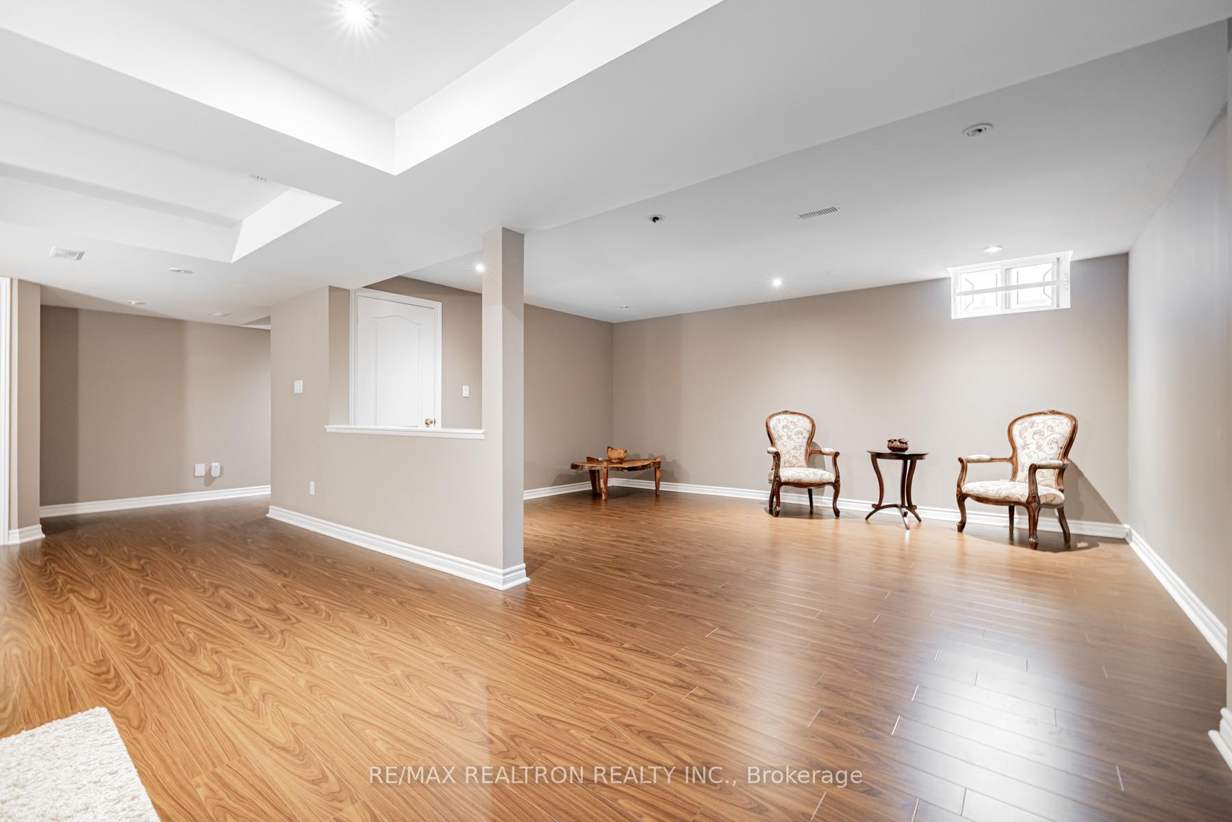 Photo 32 of 75 Wild Orchid Crescent, Markham, Cachet — HOMEH