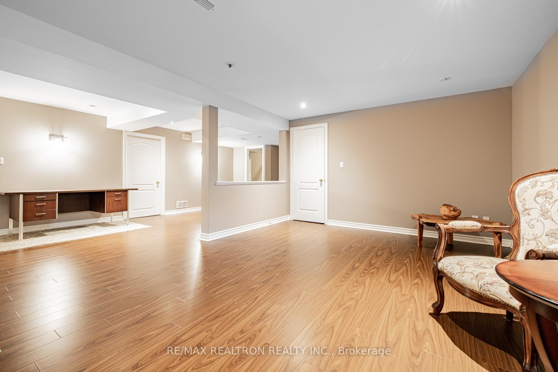 Photo 33 of 75 Wild Orchid Crescent, Markham, Cachet — HOMEH