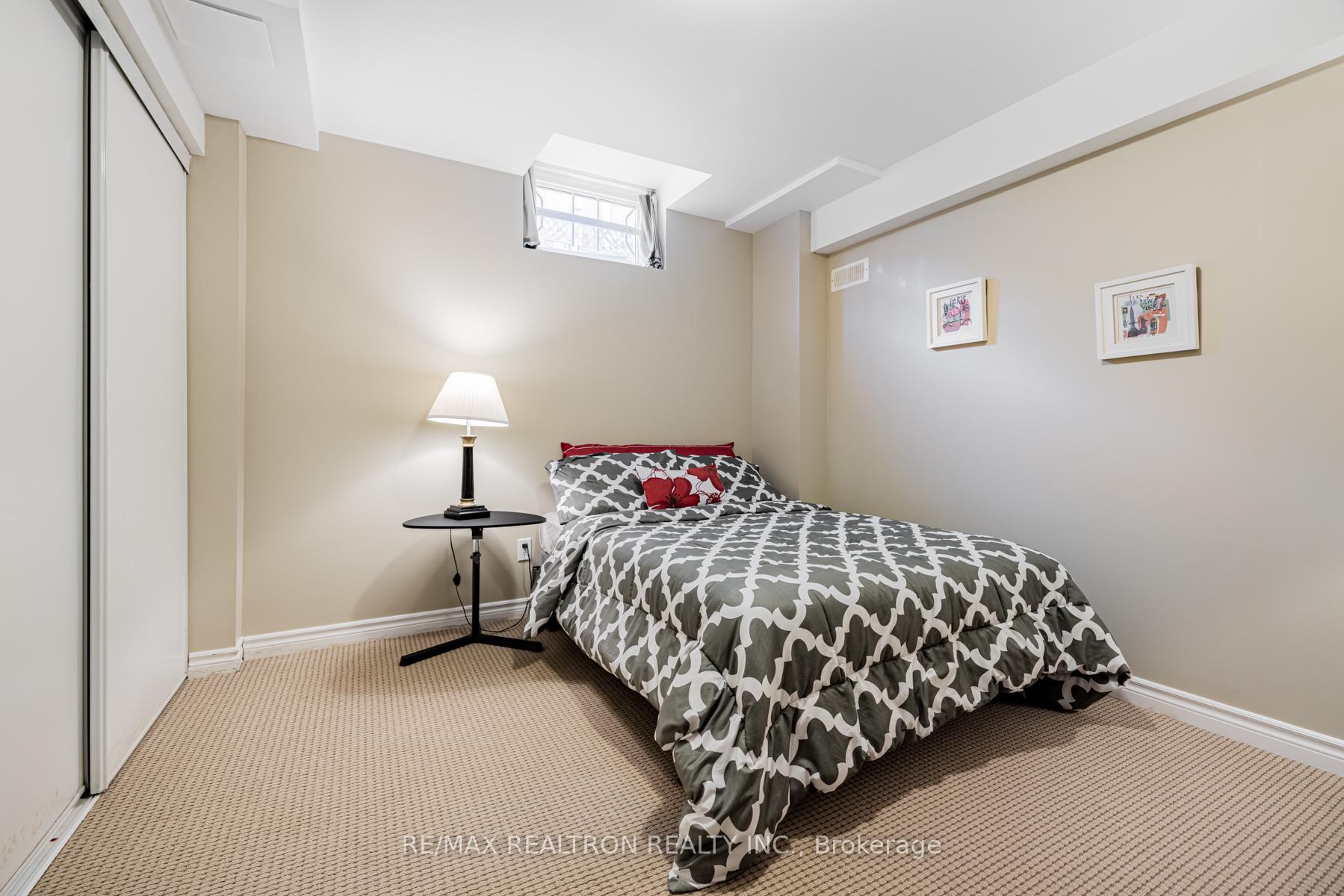 Photo 34 of 75 Wild Orchid Crescent, Markham, Cachet — HOMEH