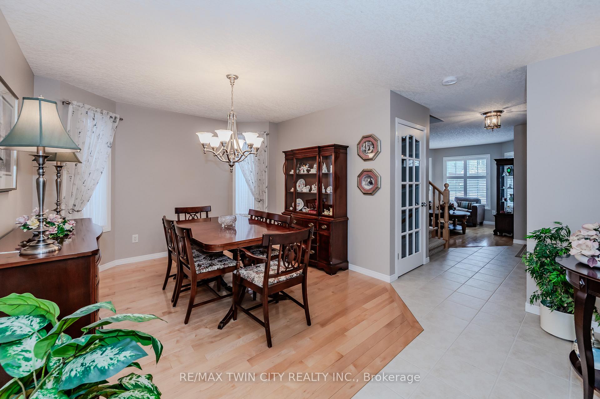Photo 14 of 425 Pastern Trail, Waterloo — HOMEH