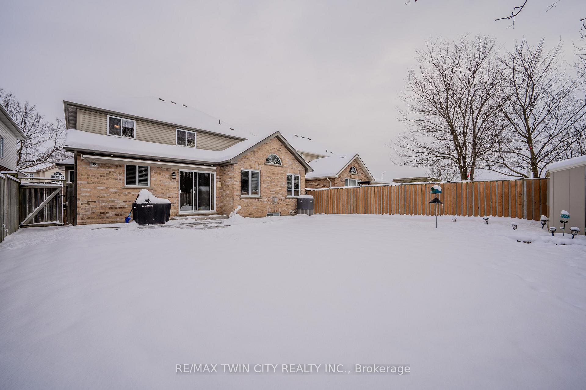 Photo 29 of 425 Pastern Trail, Waterloo — HOMEH