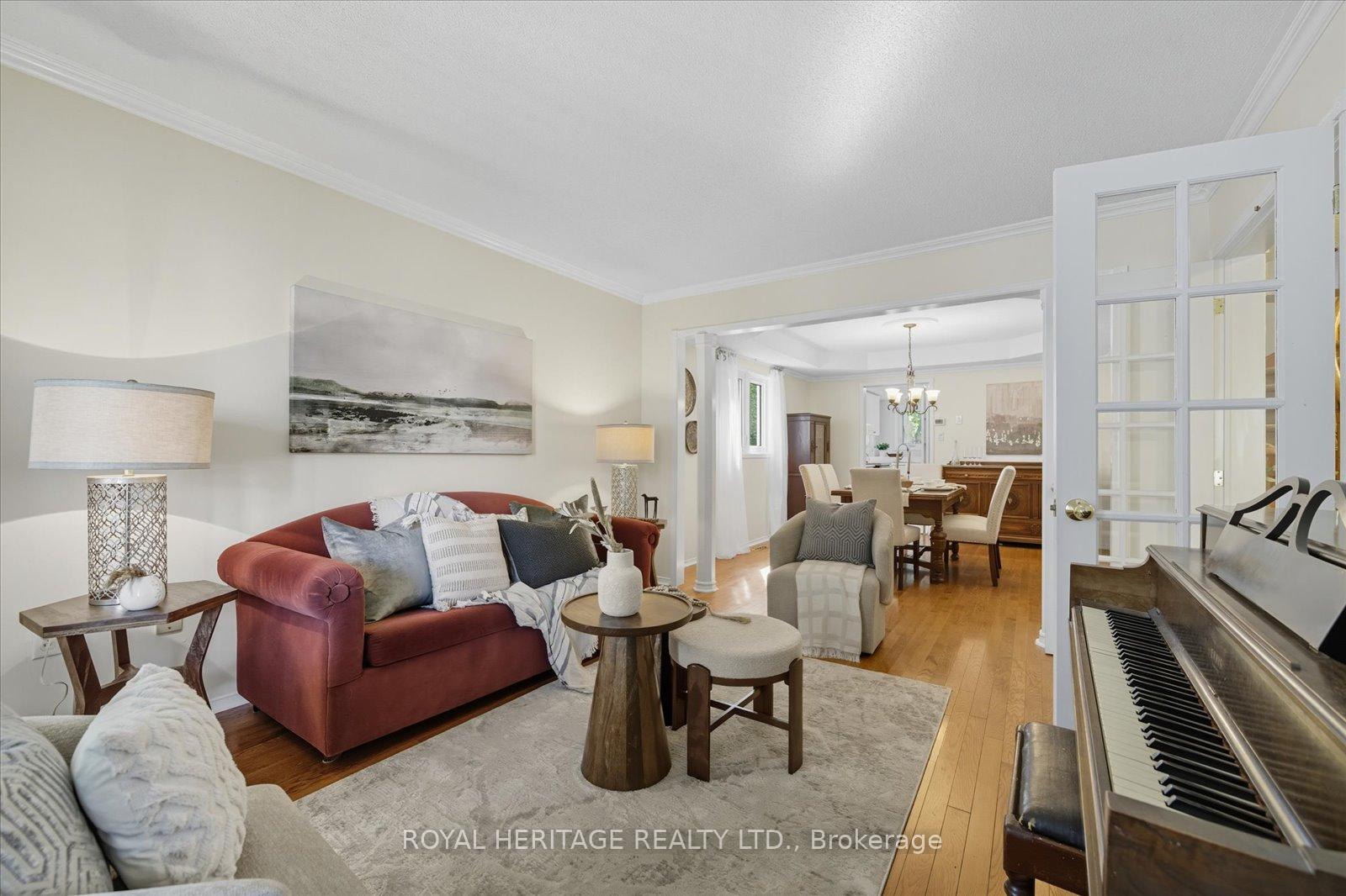Photo 7 of 10 Watford Street, Whitby, Brooklin — HOMEH