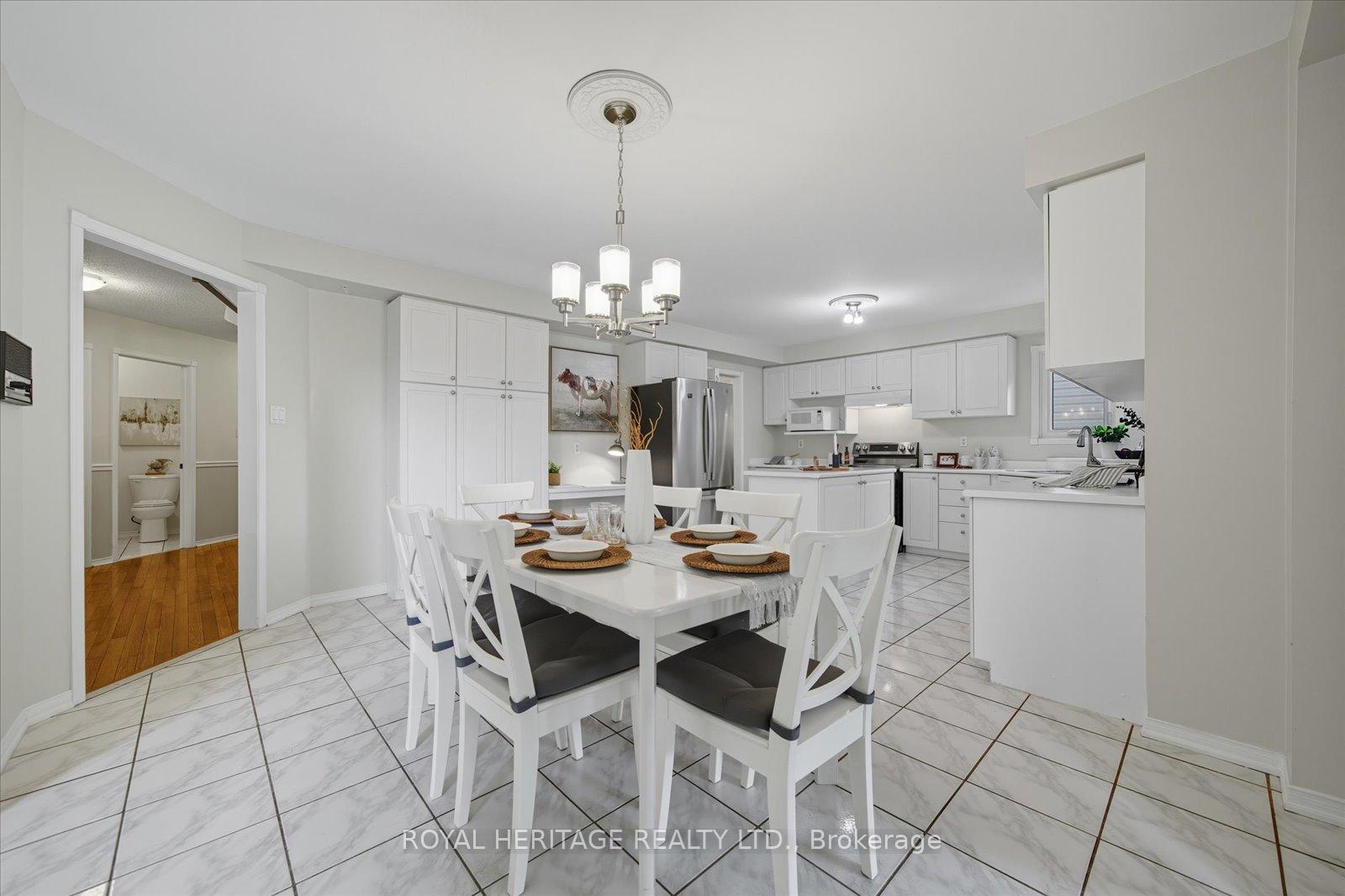 Photo 12 of 10 Watford Street, Whitby, Brooklin — HOMEH