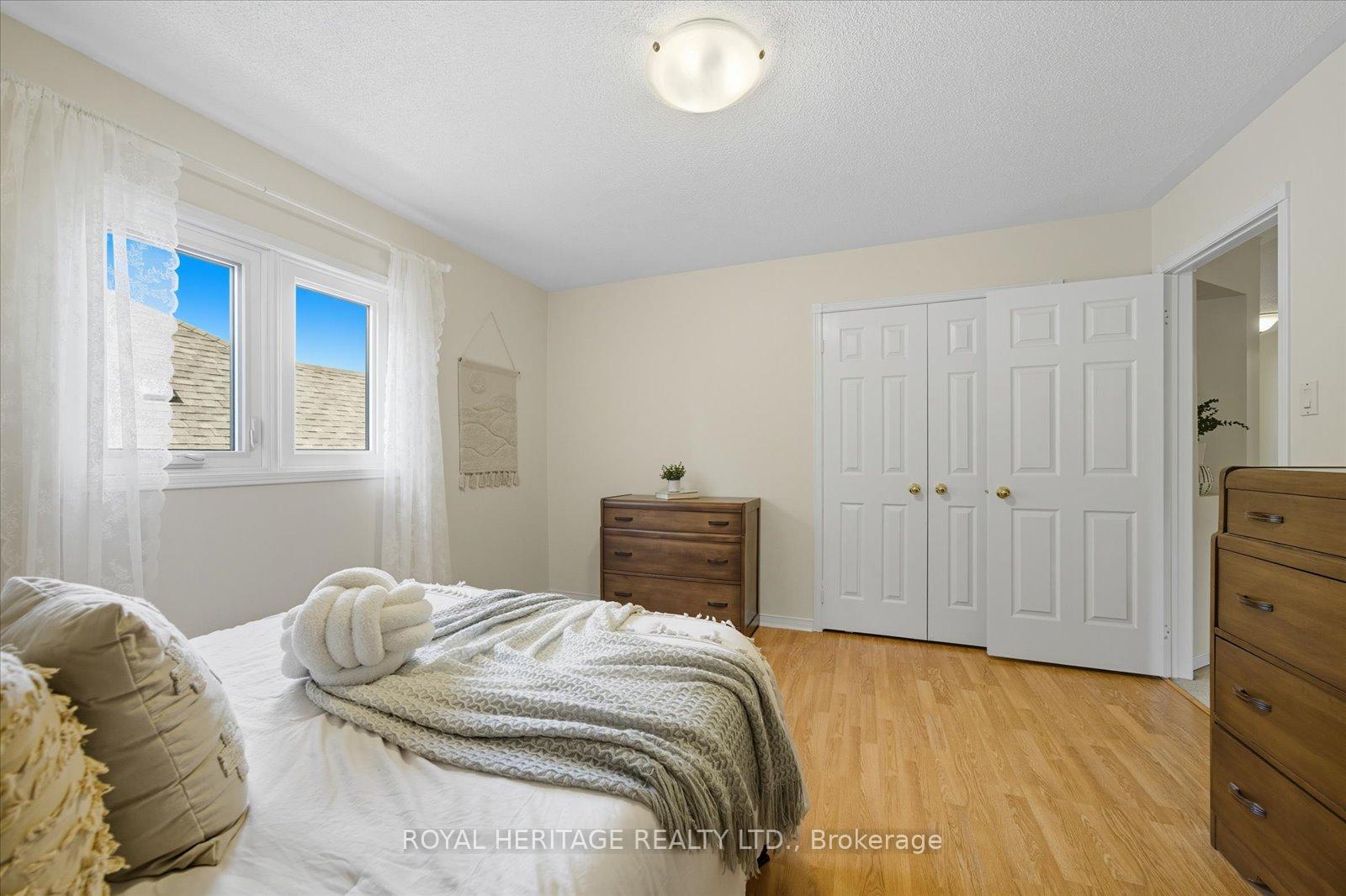 Photo 25 of 10 Watford Street, Whitby, Brooklin — HOMEH