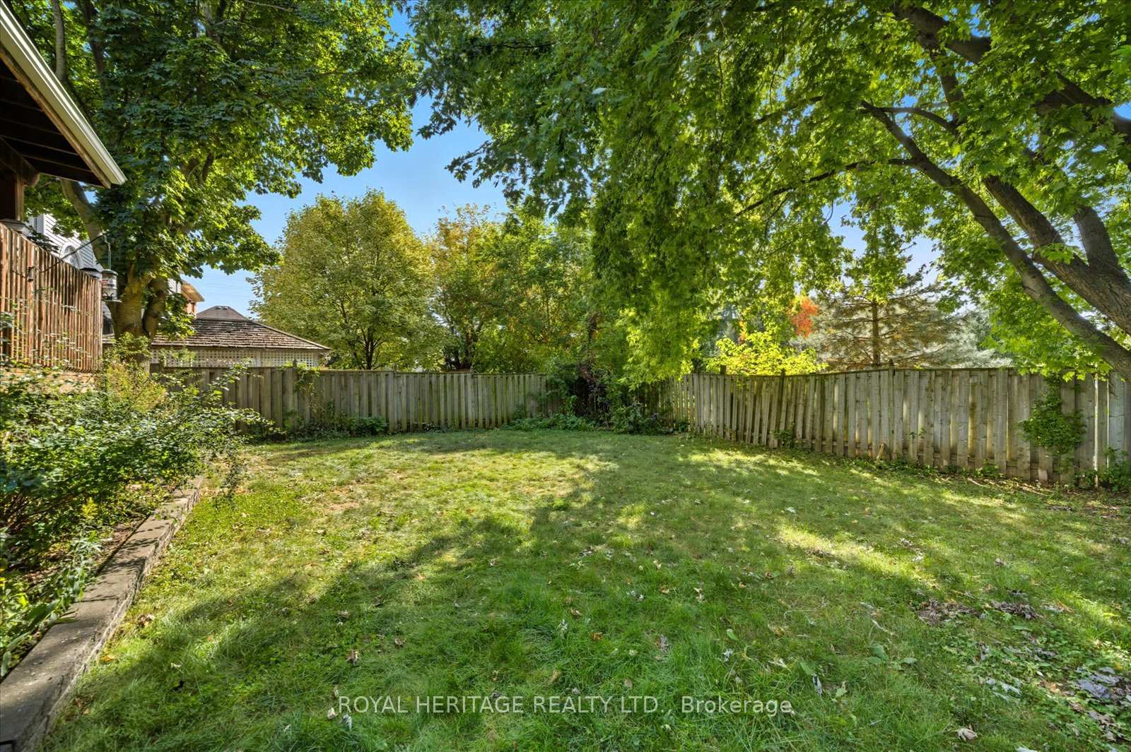 Photo 33 of 10 Watford Street, Whitby, Brooklin — HOMEH