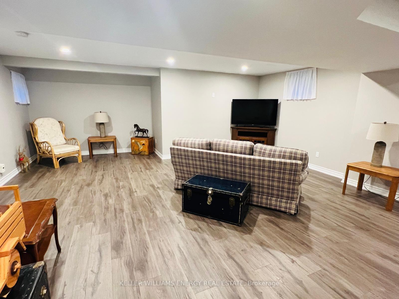 Photo 2 of 63 Inglewood Place, Whitby, Blue Grass Meadows — HOMEH