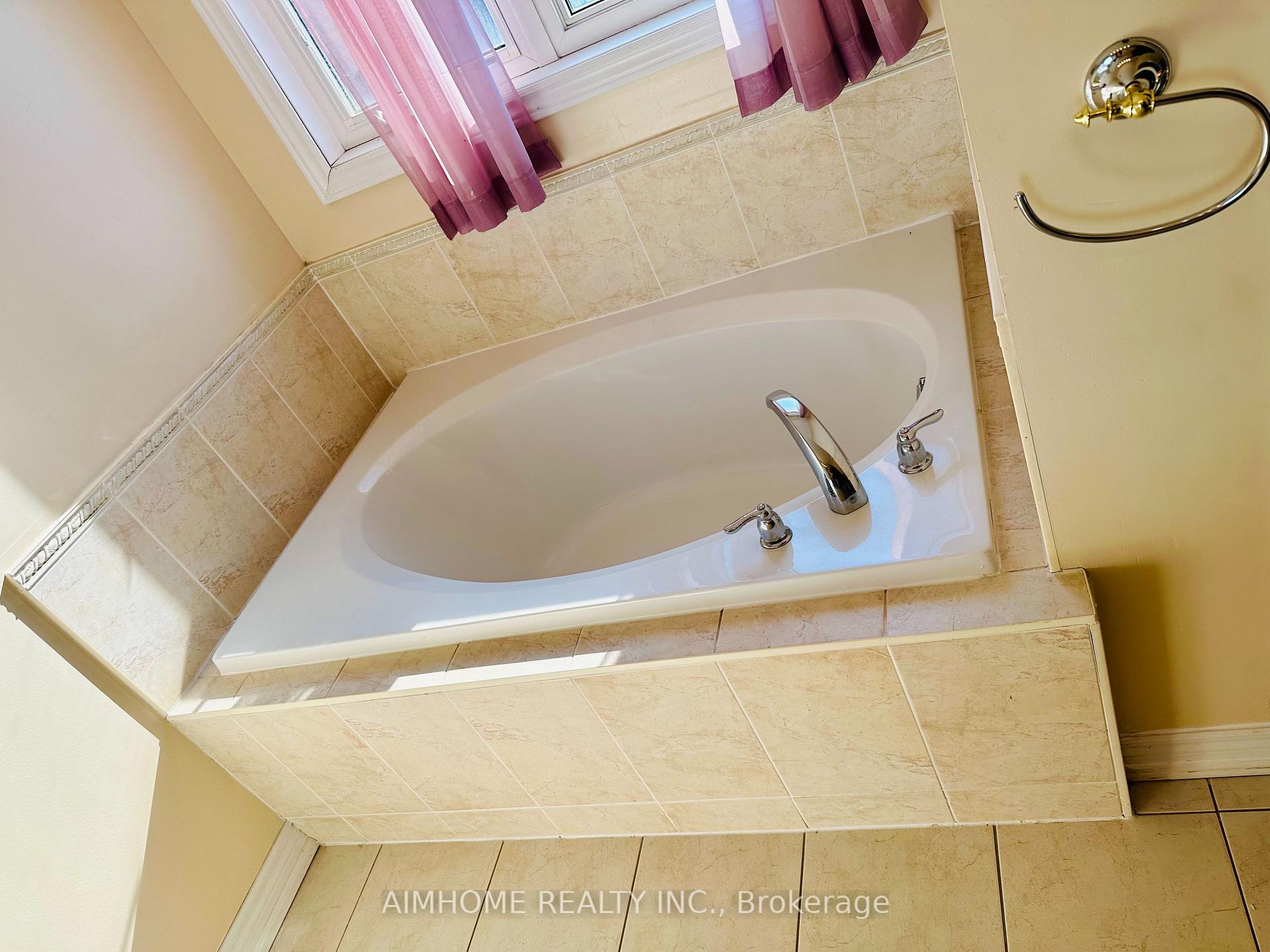 Photo 15 of 26 Asner Avenue, Vaughan, Patterson — HOMEH