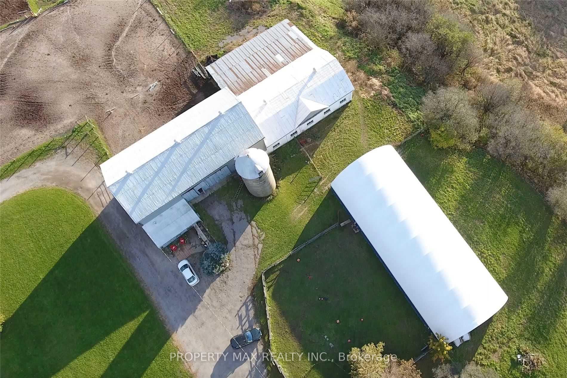 Photo 6 of 9570 Duffs Road, Whitby, Brooklin — HOMEH