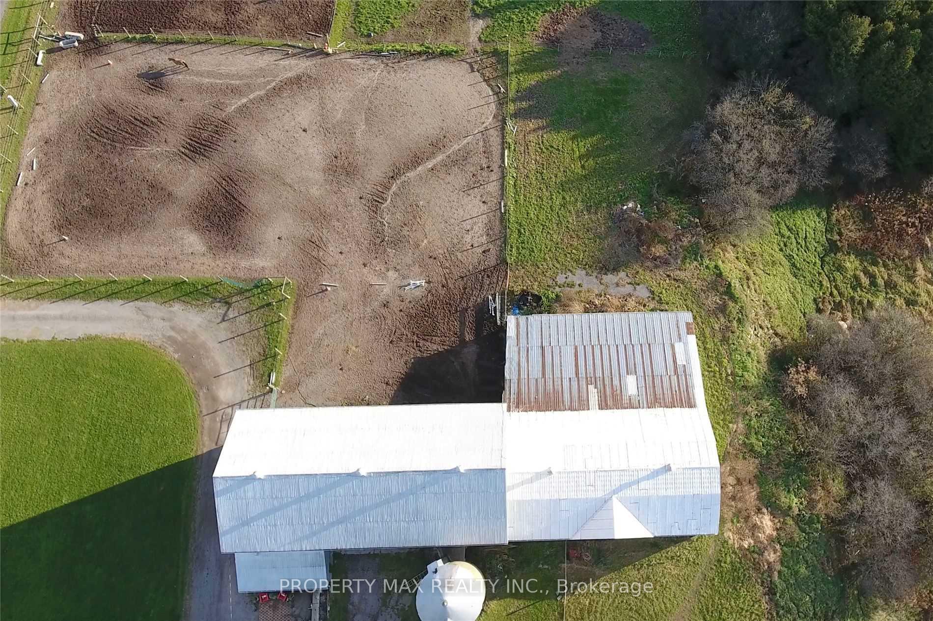Photo 7 of 9570 Duffs Road, Whitby, Brooklin — HOMEH
