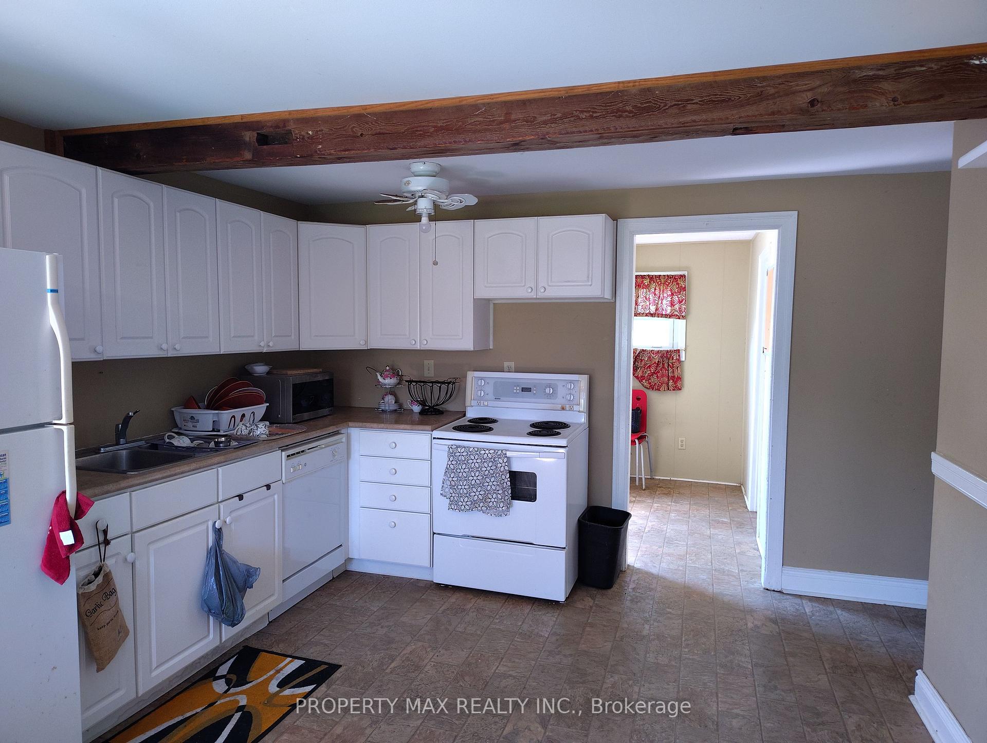 Photo 18 of 9570 Duffs Road, Whitby, Brooklin — HOMEH