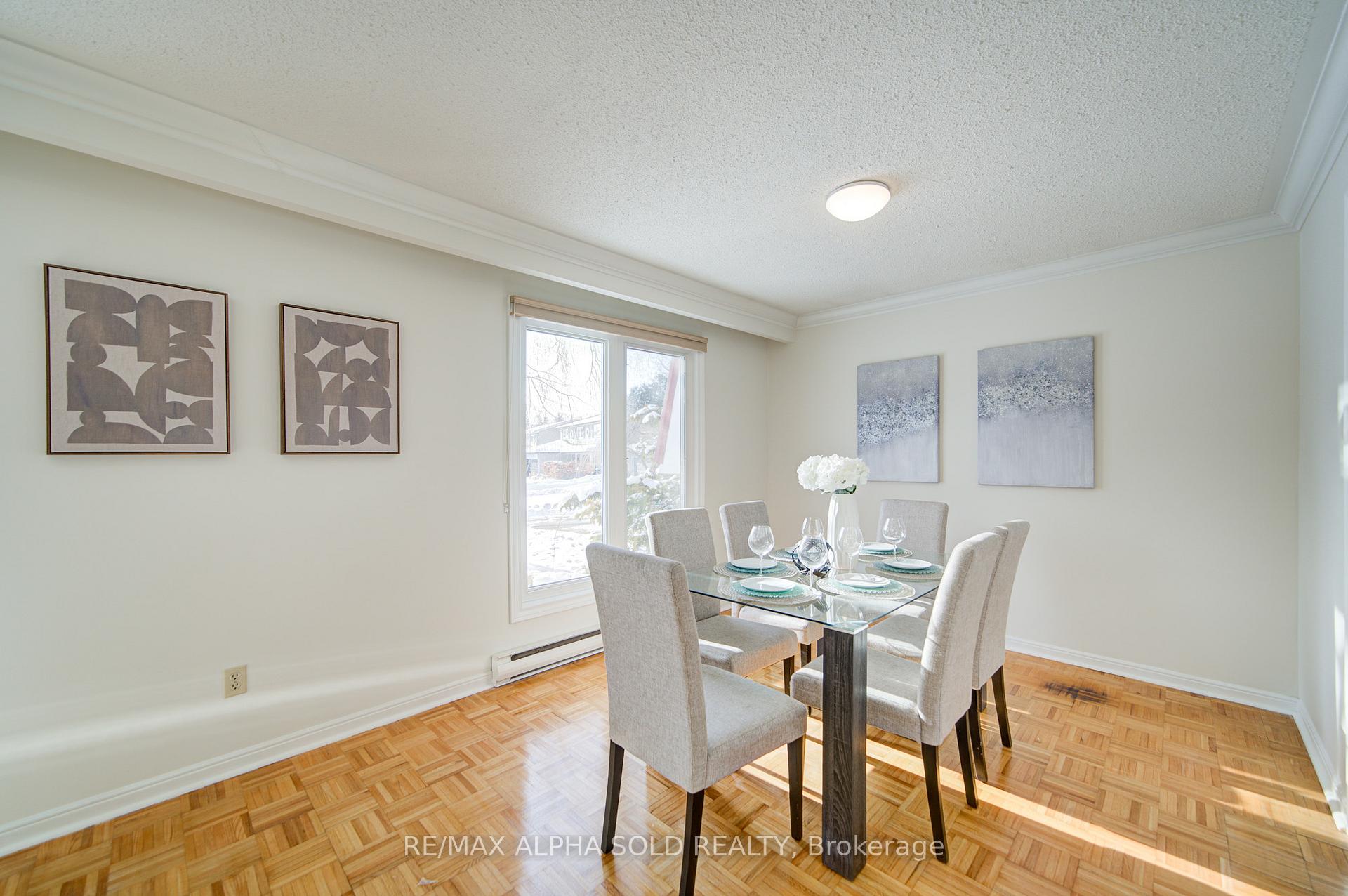 Photo 13 of 73 Oak Lea Circle, Markham, Markham Village — HOMEH