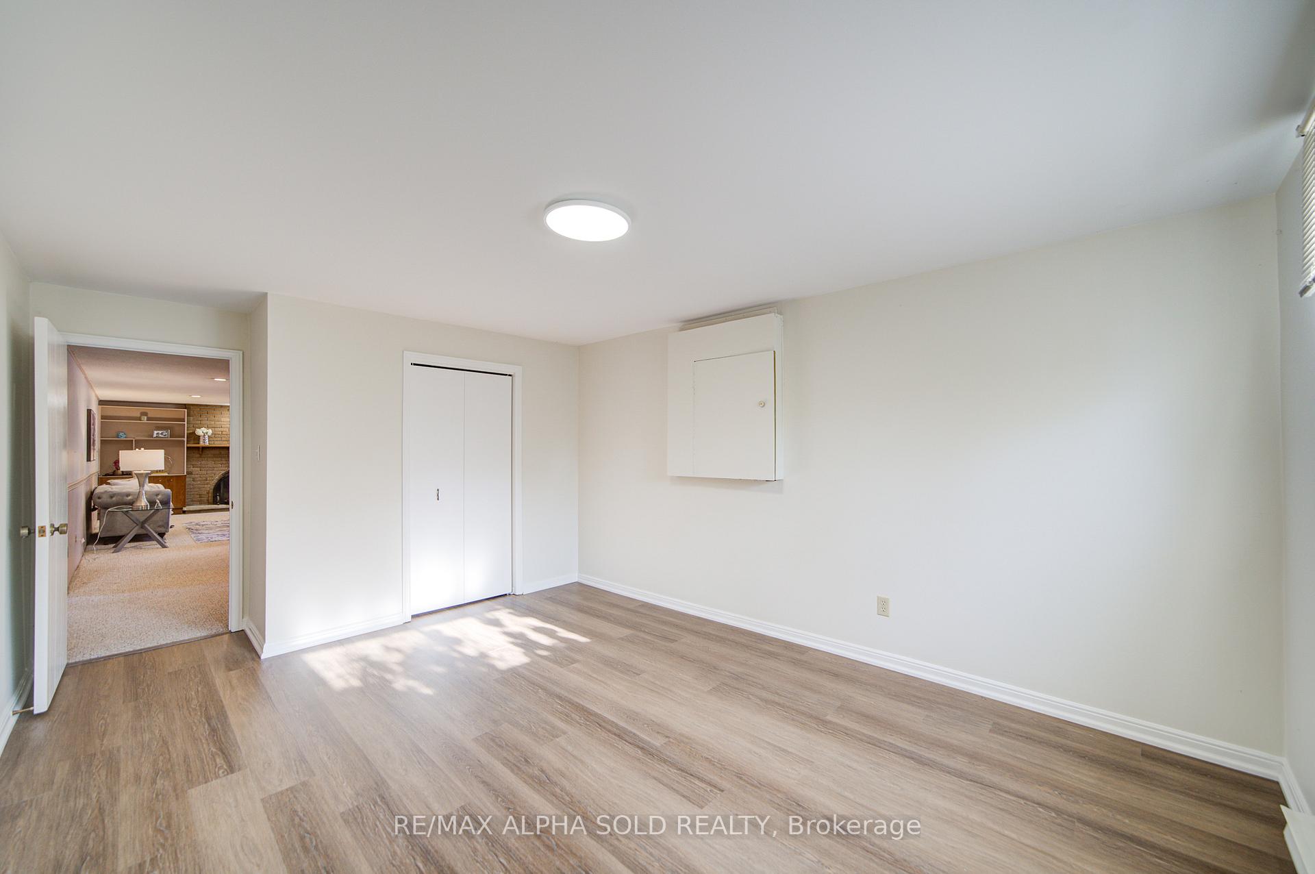Photo 32 of 73 Oak Lea Circle, Markham, Markham Village — HOMEH