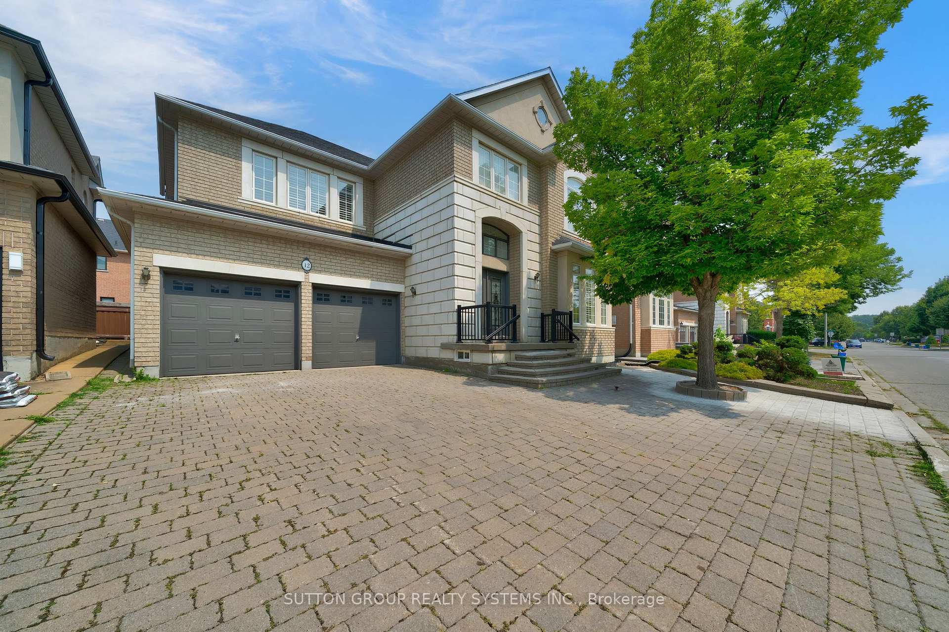 Photo 2 of 12 St Urbain Drive, Vaughan, Vellore Village — HOMEH