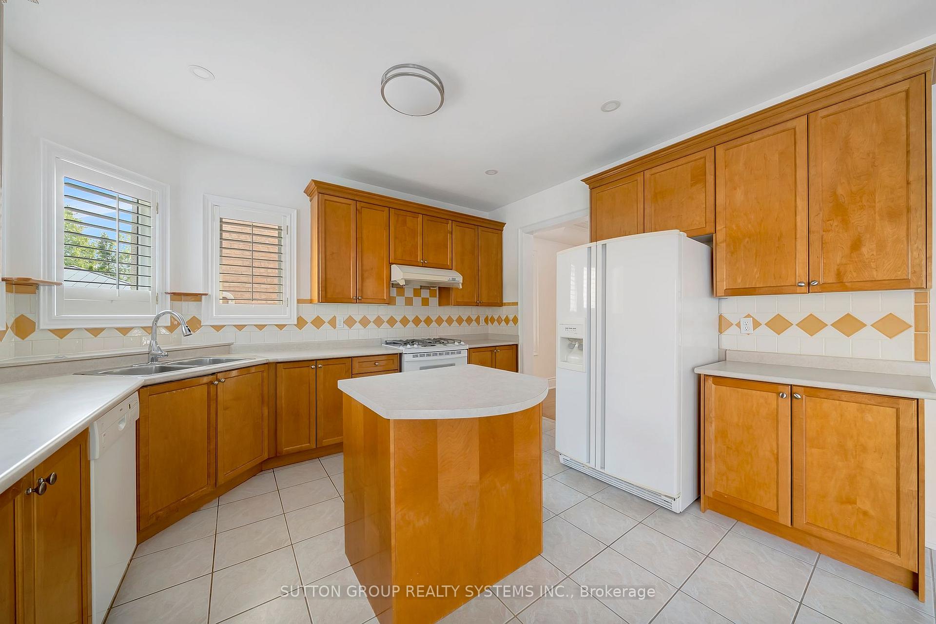 Photo 12 of 12 St Urbain Drive, Vaughan, Vellore Village — HOMEH