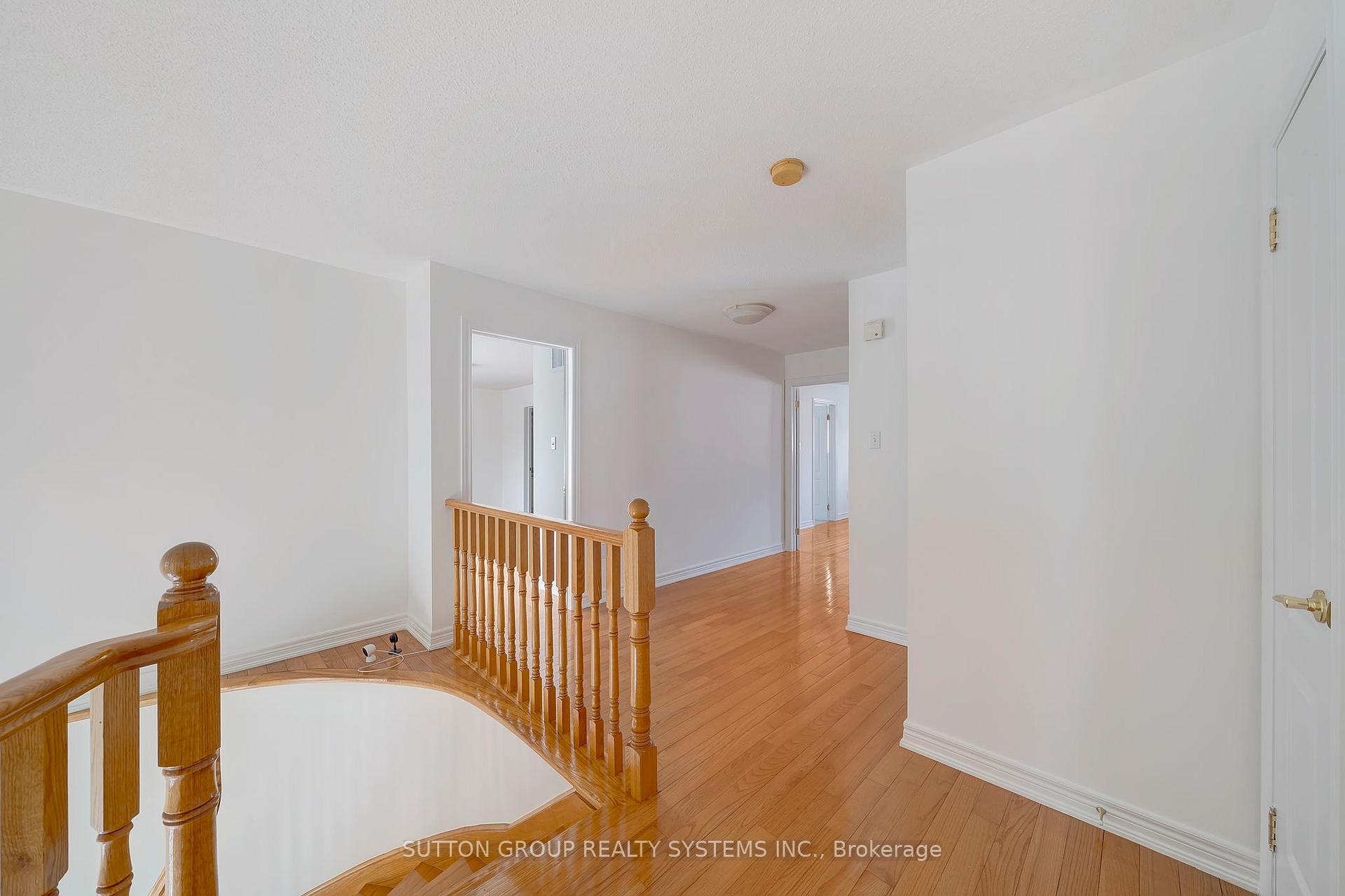 Photo 17 of 12 St Urbain Drive, Vaughan, Vellore Village — HOMEH