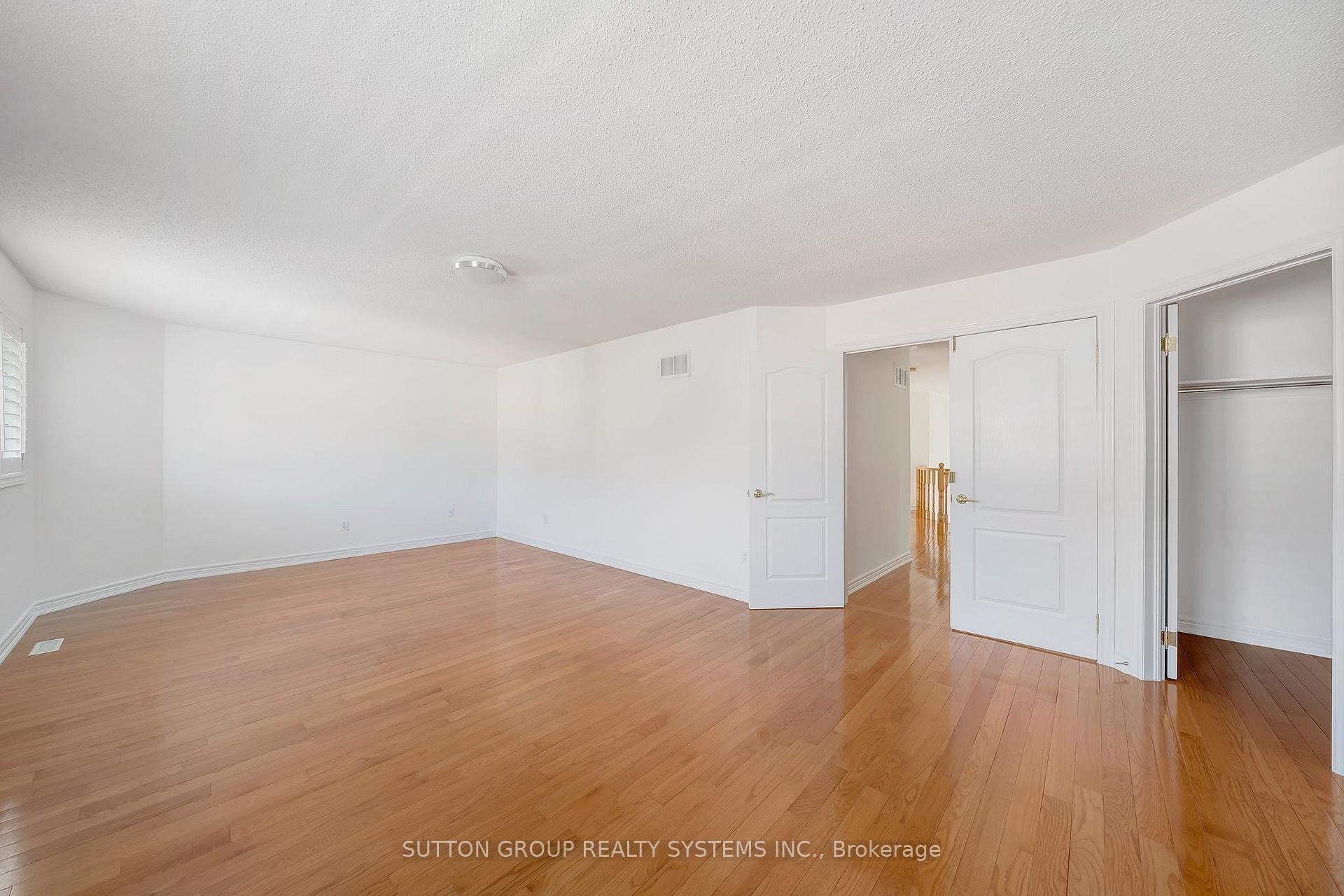 Photo 20 of 12 St Urbain Drive, Vaughan, Vellore Village — HOMEH