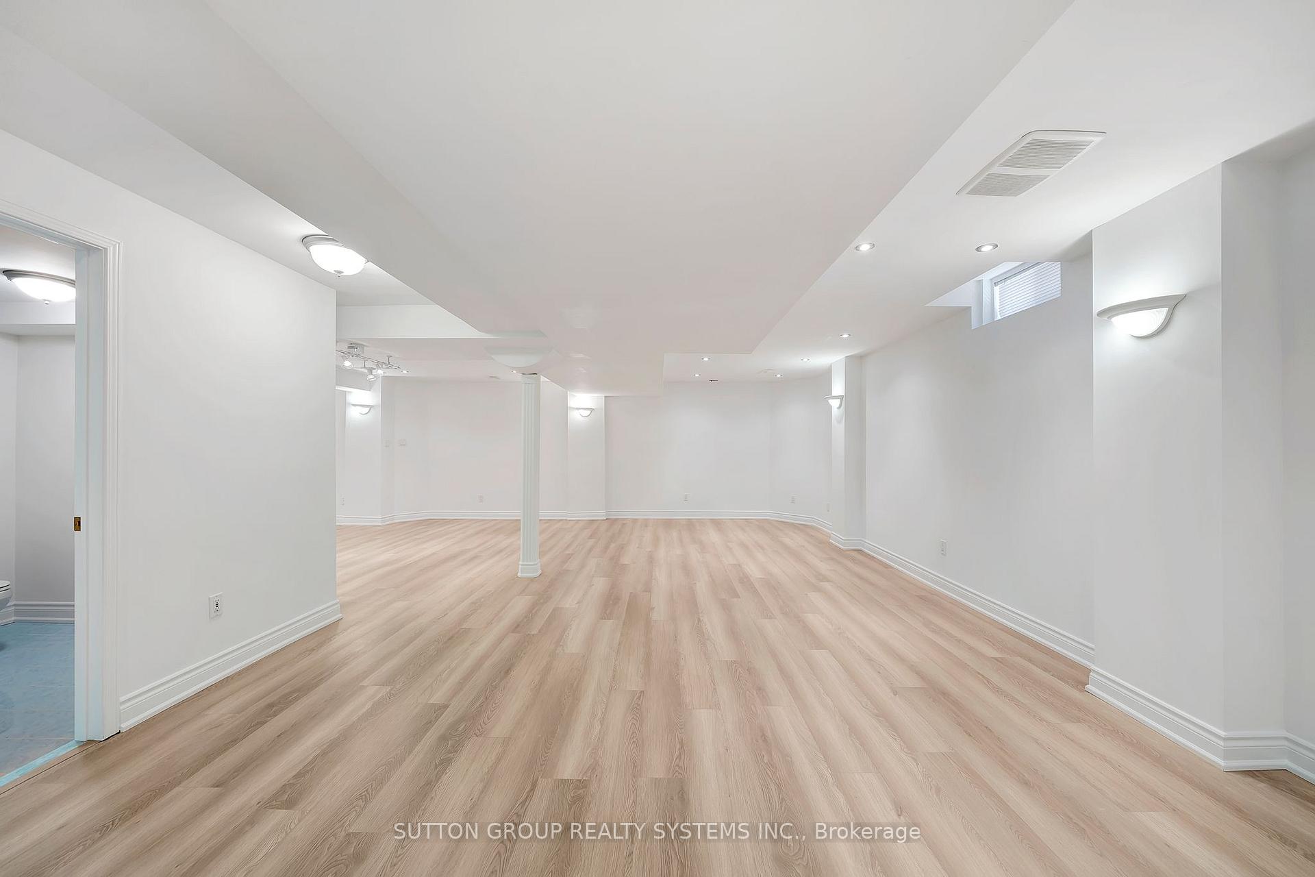 Photo 39 of 12 St Urbain Drive, Vaughan, Vellore Village — HOMEH