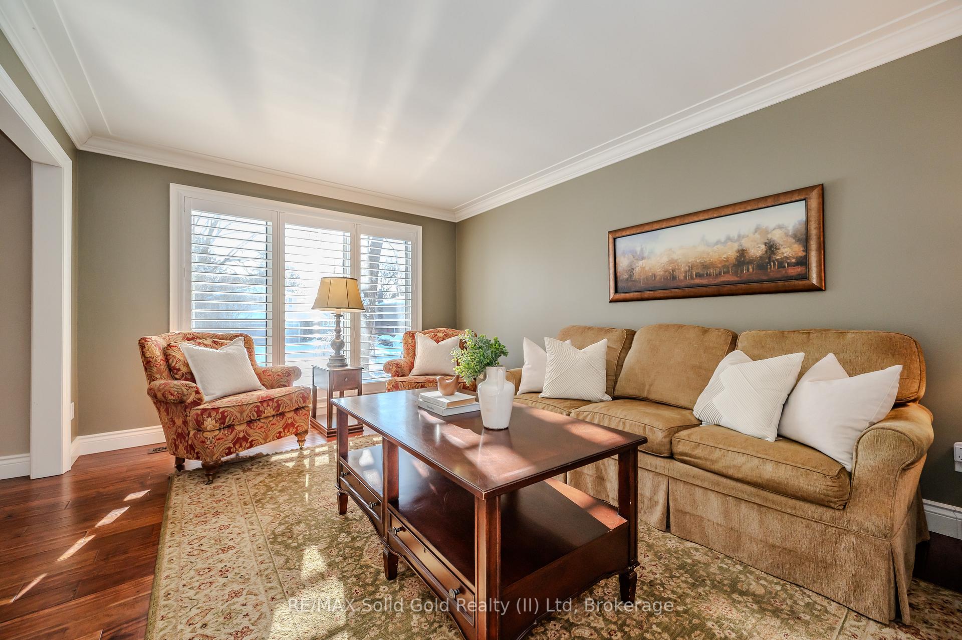 Photo 5 of 299 Craigleith Drive, Waterloo — HOMEH