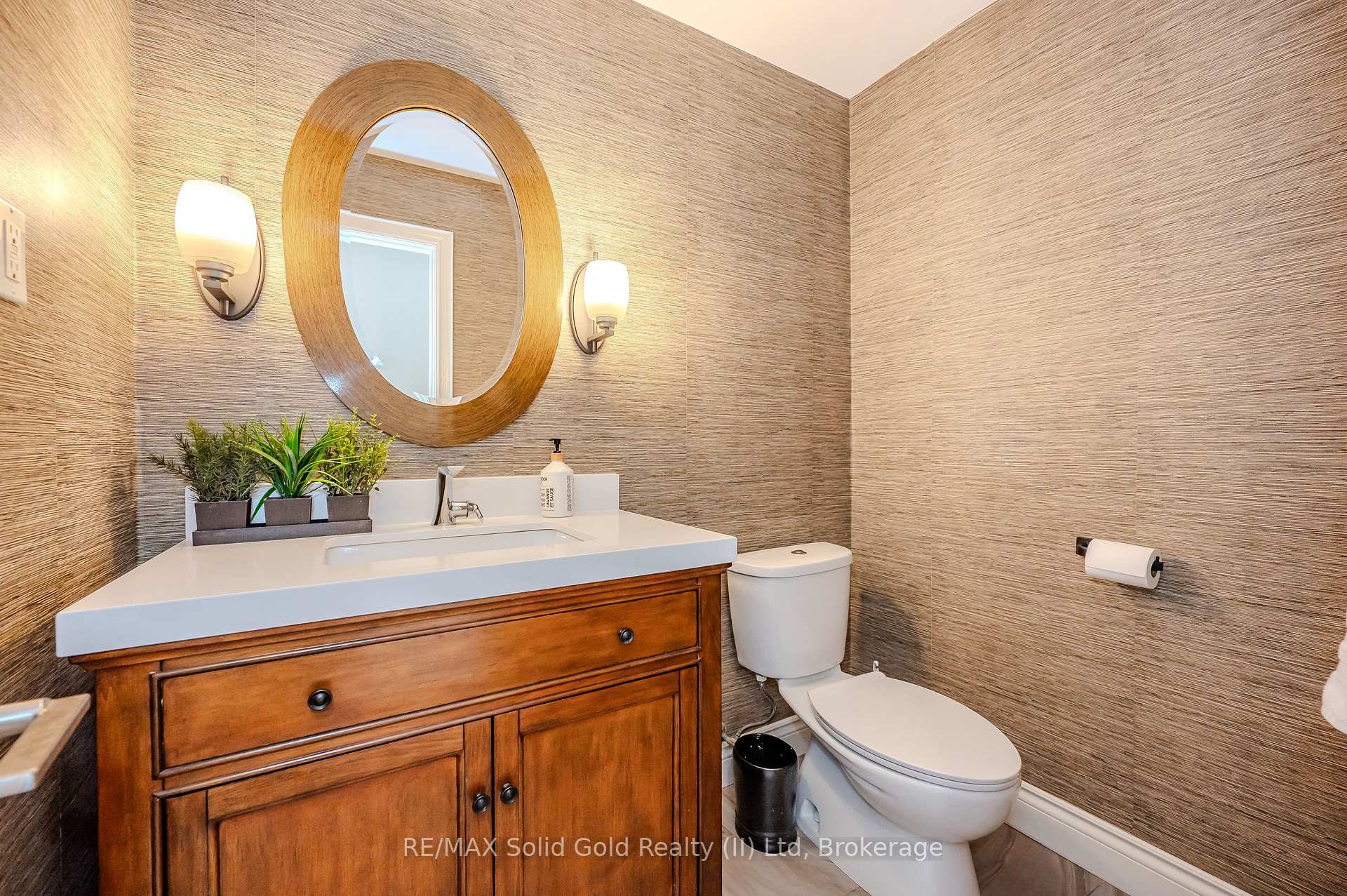 Photo 9 of 299 Craigleith Drive, Waterloo — HOMEH
