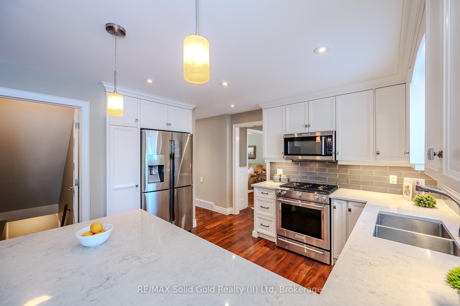 Photo 13 of 299 Craigleith Drive, Waterloo — HOMEH
