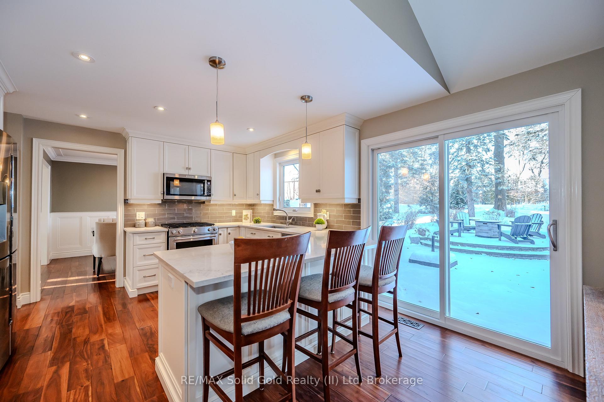 Photo 14 of 299 Craigleith Drive, Waterloo — HOMEH