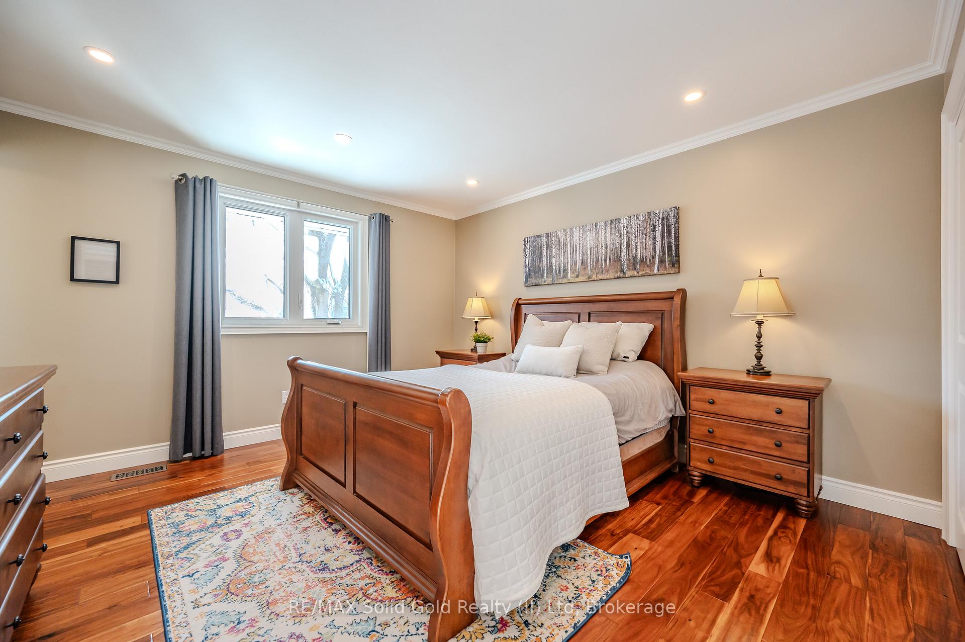 Photo 23 of 299 Craigleith Drive, Waterloo — HOMEH