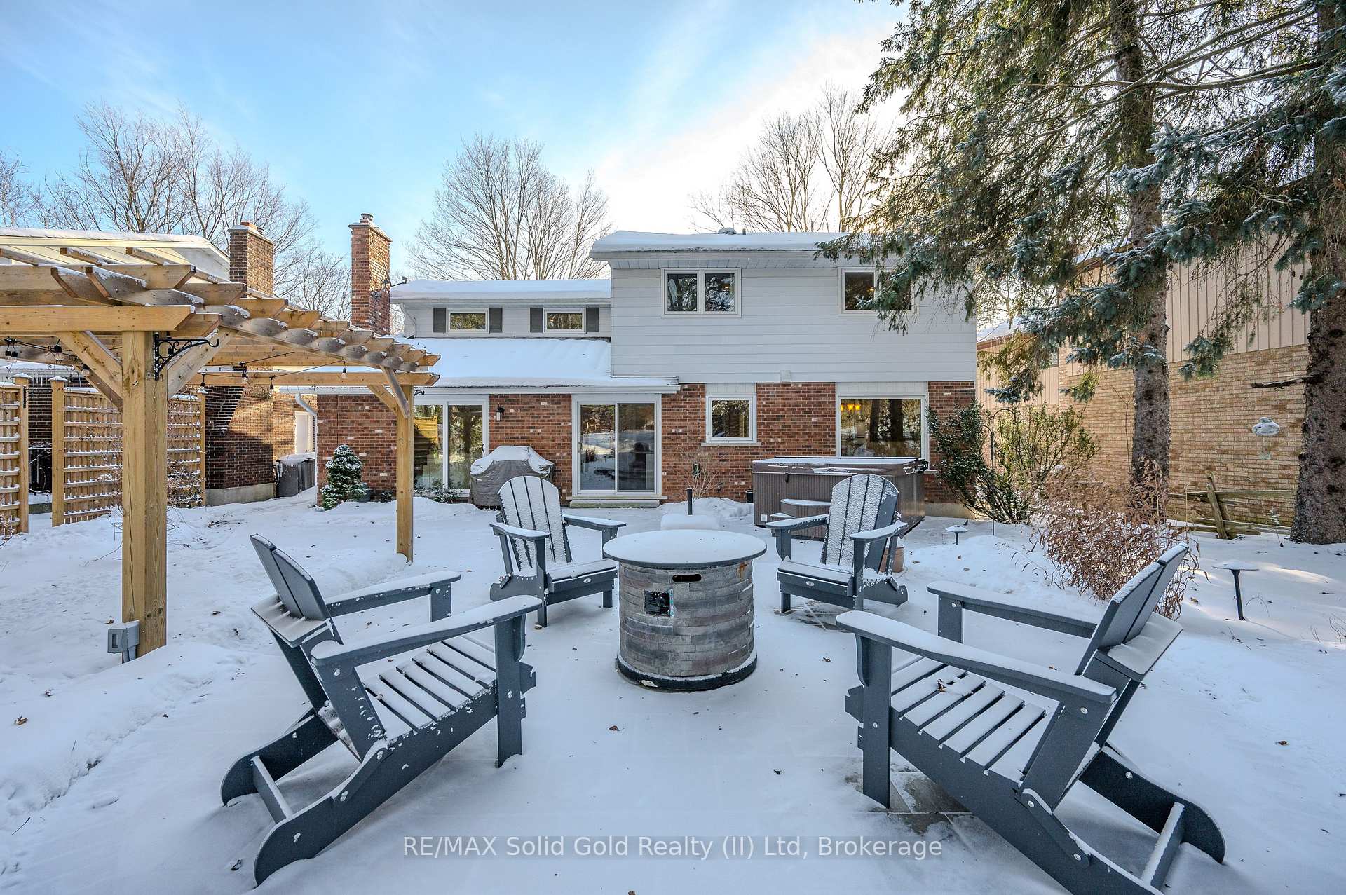 Photo 32 of 299 Craigleith Drive, Waterloo — HOMEH
