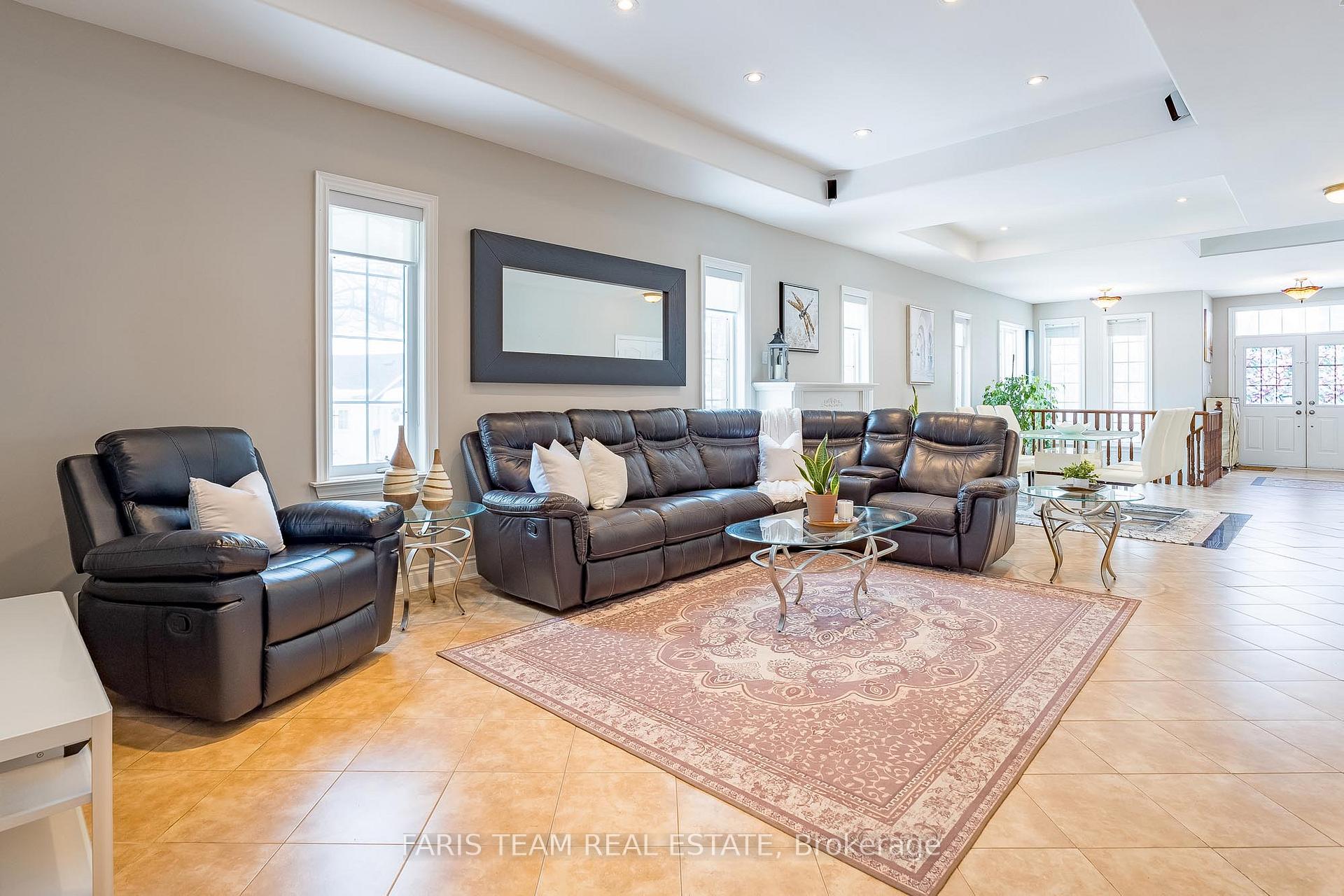 Photo 8 of 8 Elm Drive, Wasaga Beach — HOMEH