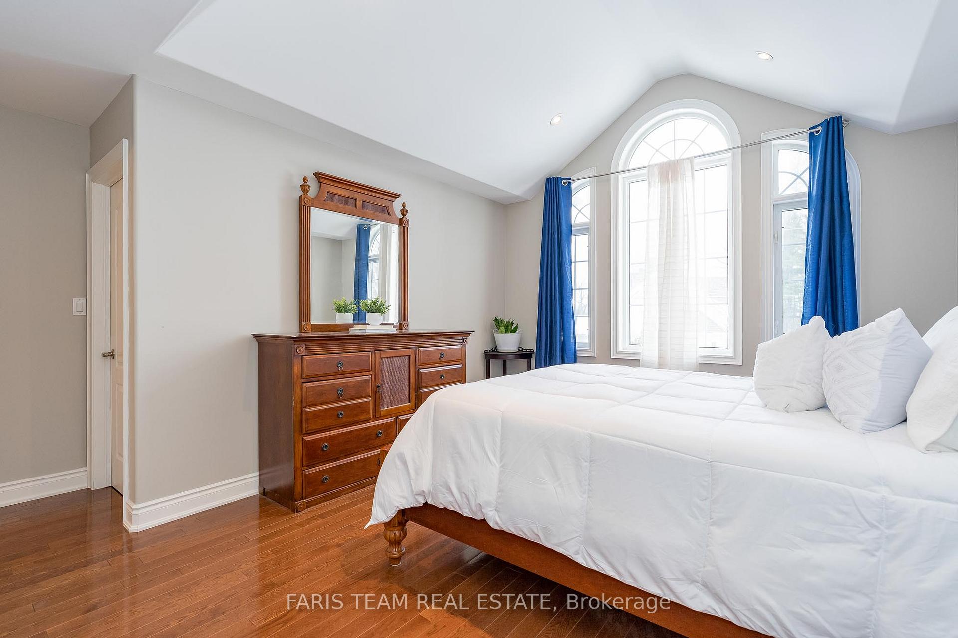 Photo 12 of 8 Elm Drive, Wasaga Beach — HOMEH
