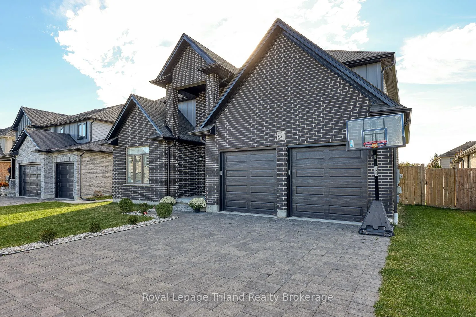Photo 4 of 50 Thames Springs Crescent, Zorra, Thamesford — HOMEH