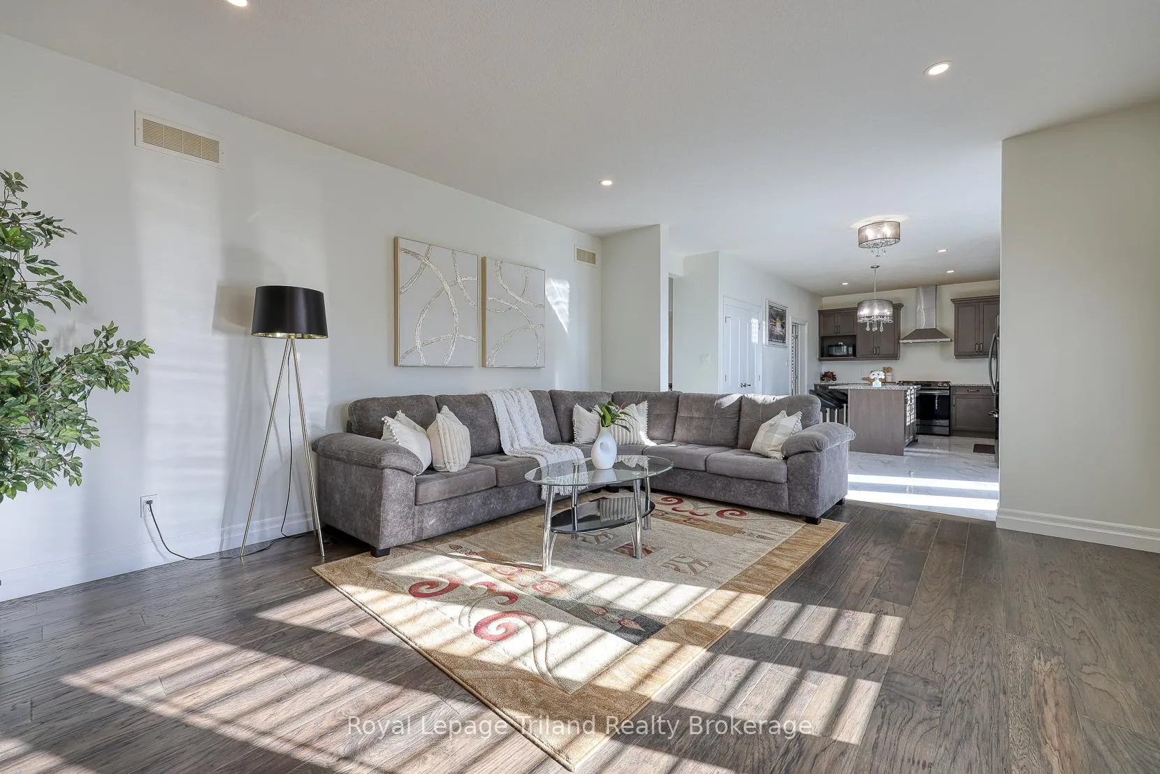 Photo 10 of 50 Thames Springs Crescent, Zorra, Thamesford — HOMEH