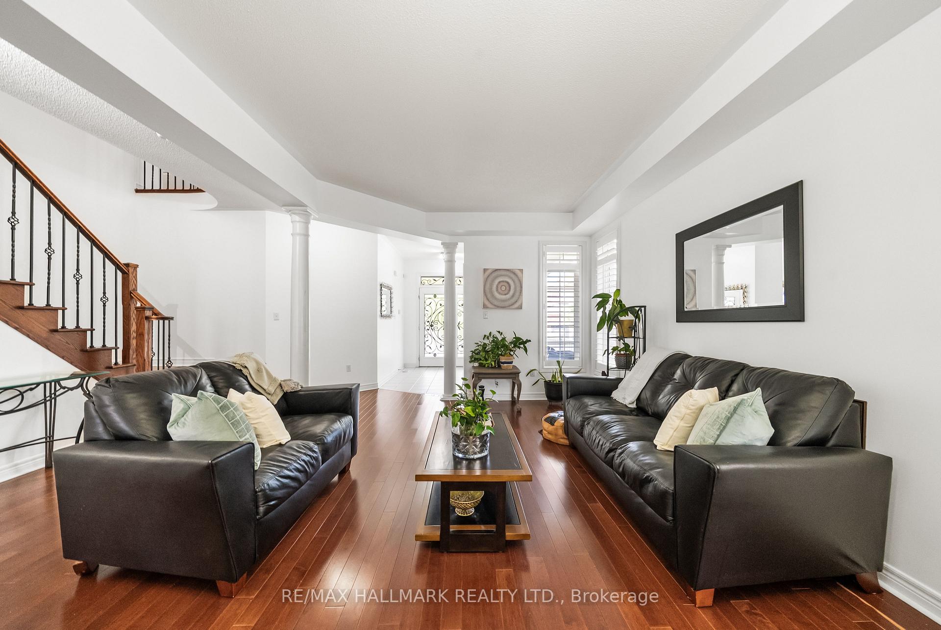 Photo 4 of 95 Rockland Crescent, Whitby, Brooklin — HOMEH