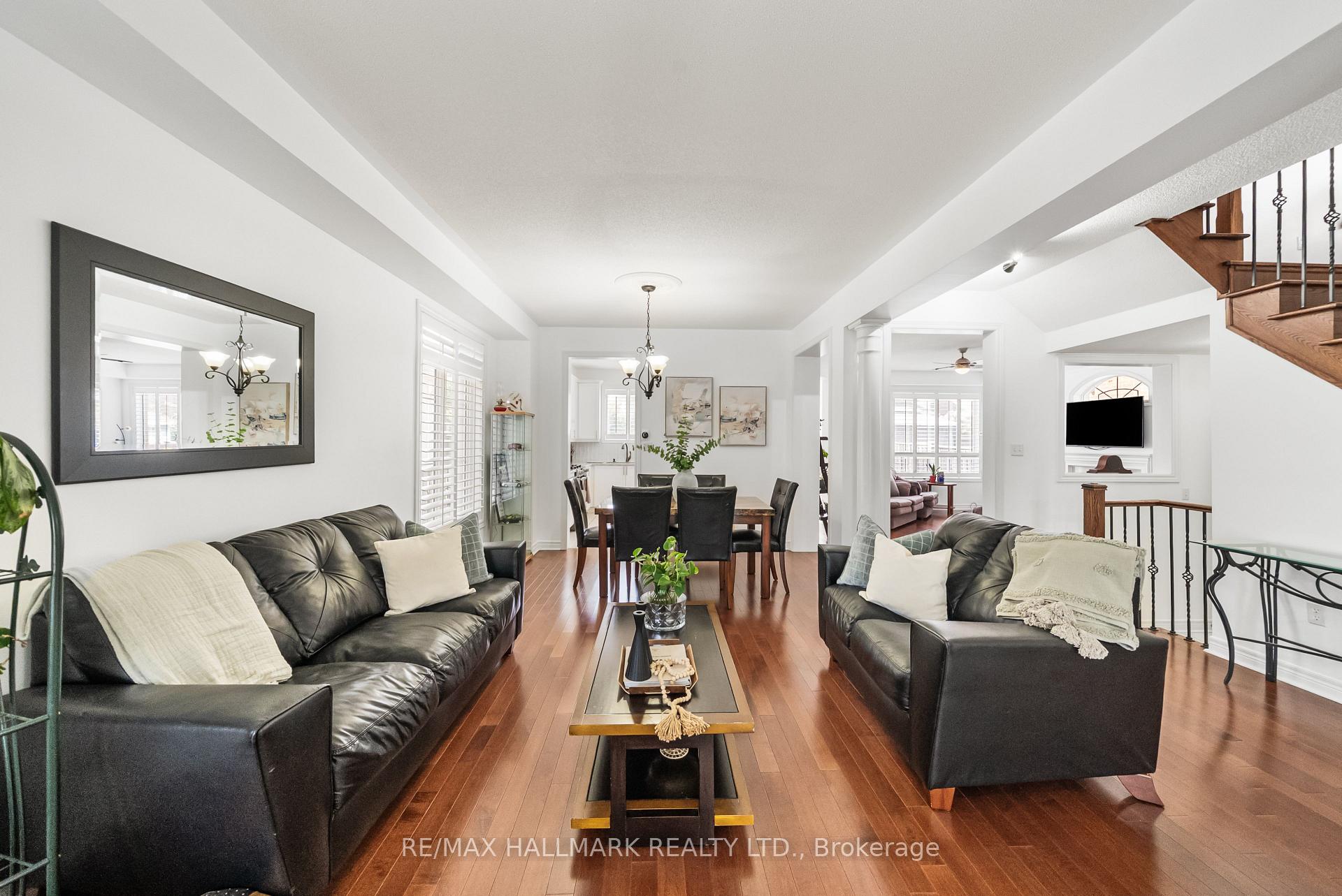 Photo 5 of 95 Rockland Crescent, Whitby, Brooklin — HOMEH