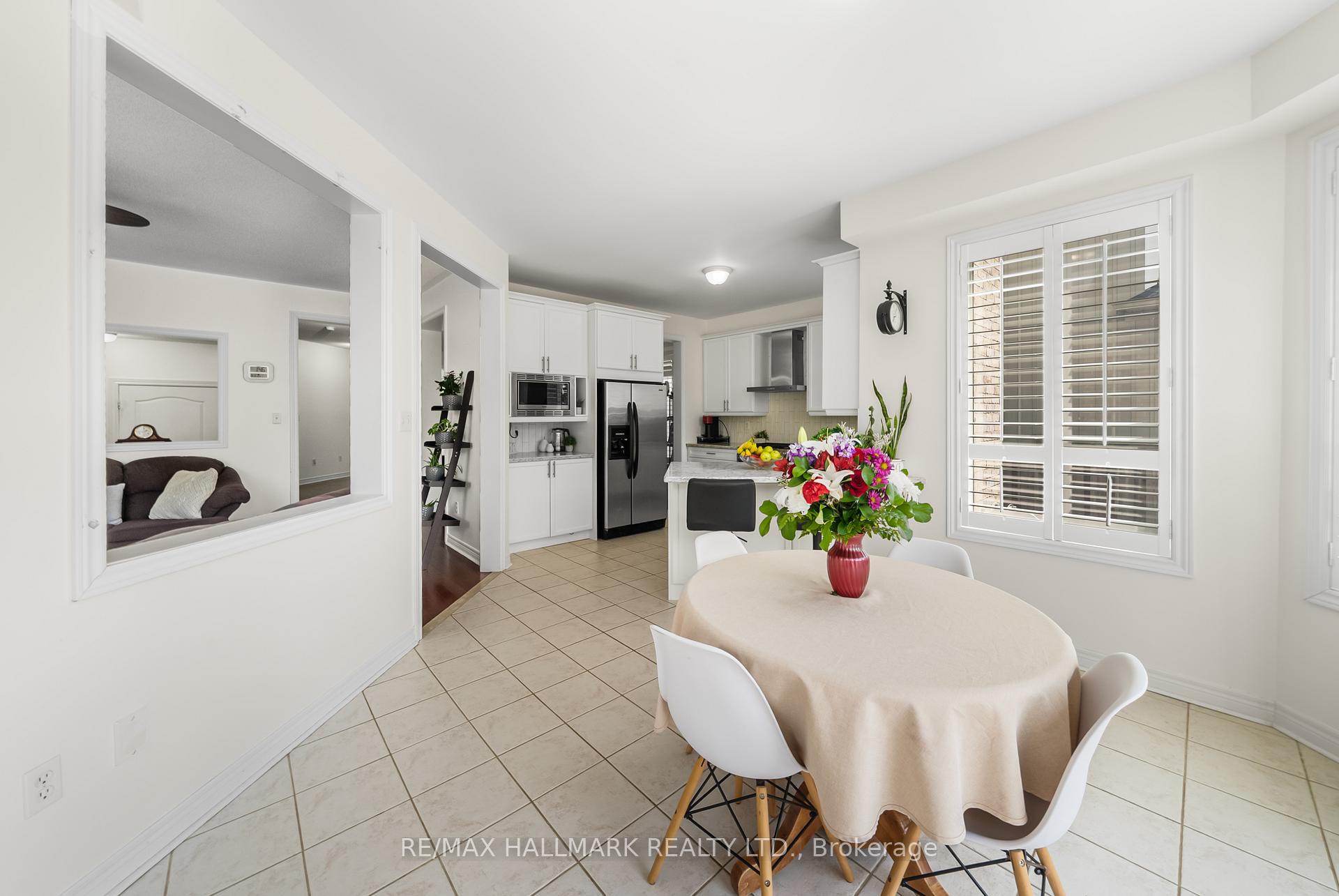 Photo 10 of 95 Rockland Crescent, Whitby, Brooklin — HOMEH