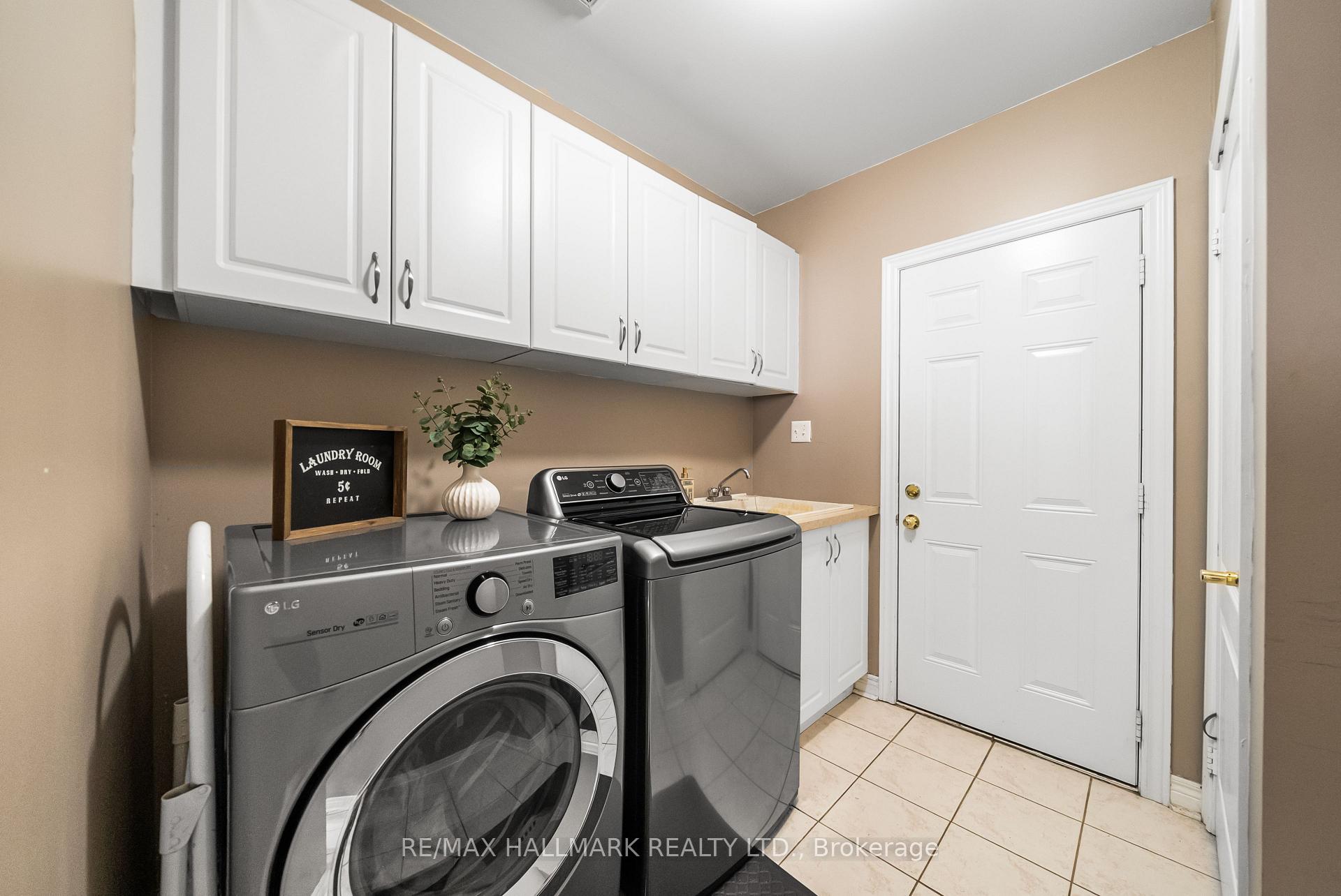Photo 17 of 95 Rockland Crescent, Whitby, Brooklin — HOMEH