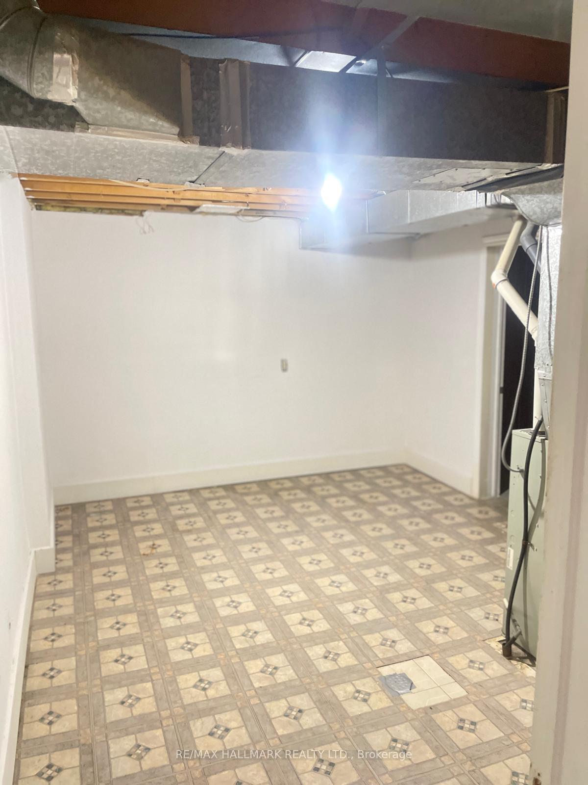 Photo 8 of Unit Bsmt, 31 Bellona Street, Vaughan, West Woodbridge — HOMEH