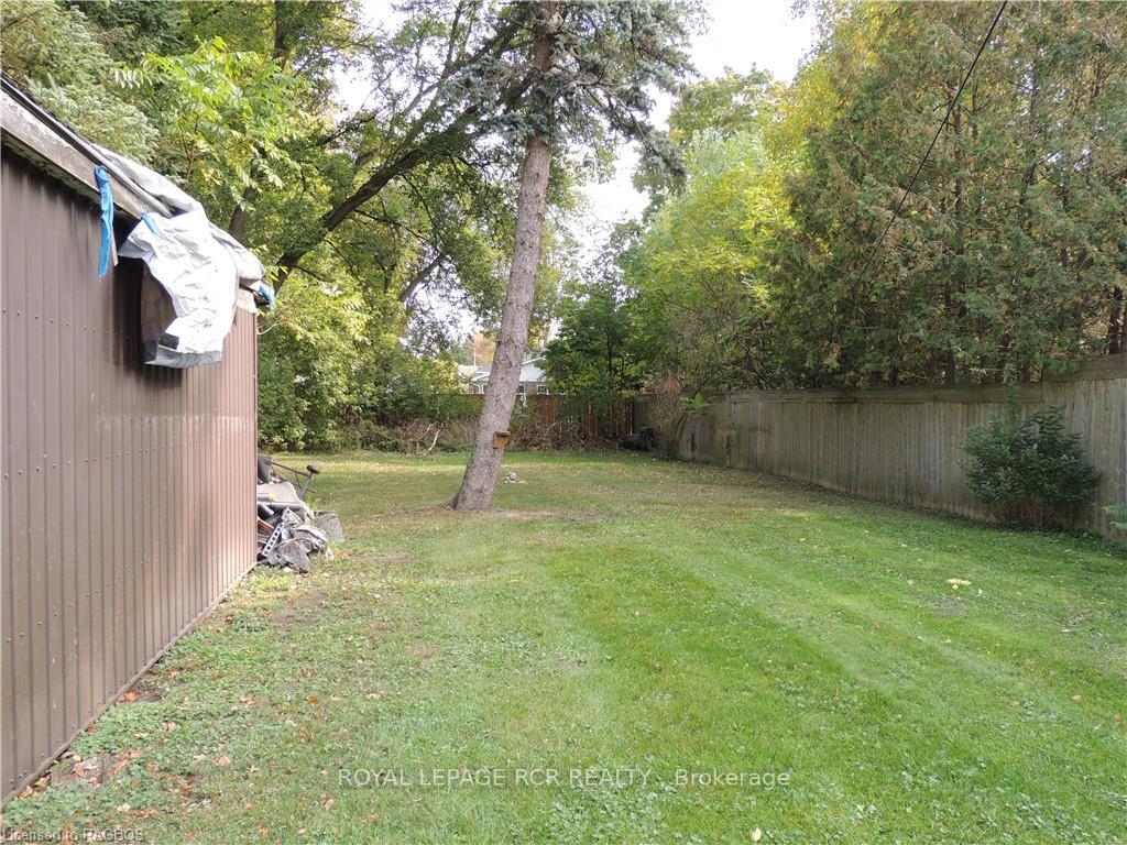Photo 20 of 151 Countess Street N, West Grey — HOMEH