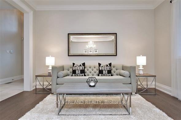 Photo 3 of 36 Nicklaus Drive, Aurora, Bayview Northeast — HOMEH